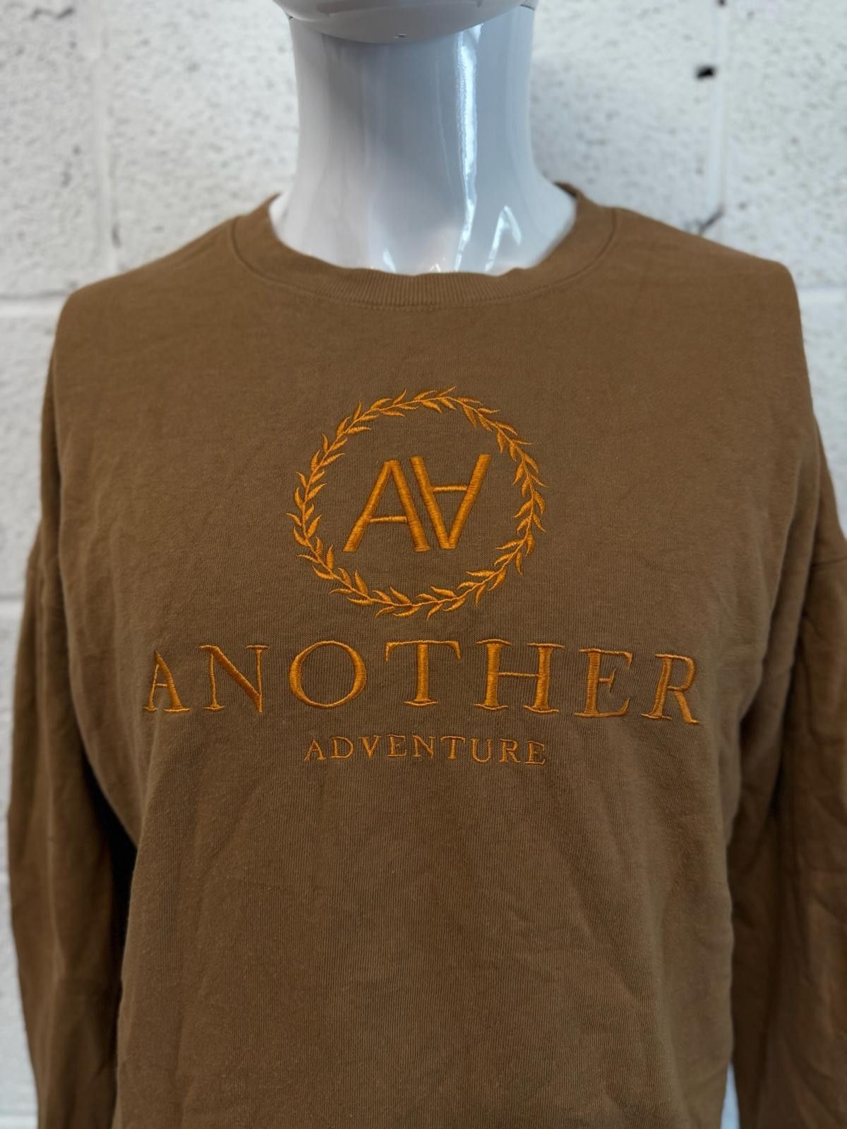 Designer Amisu Brown Another Adventure Long Sleeve Sweatshirt Size M Size US M / EU 48-50 / 2 - 2 Thumbnail