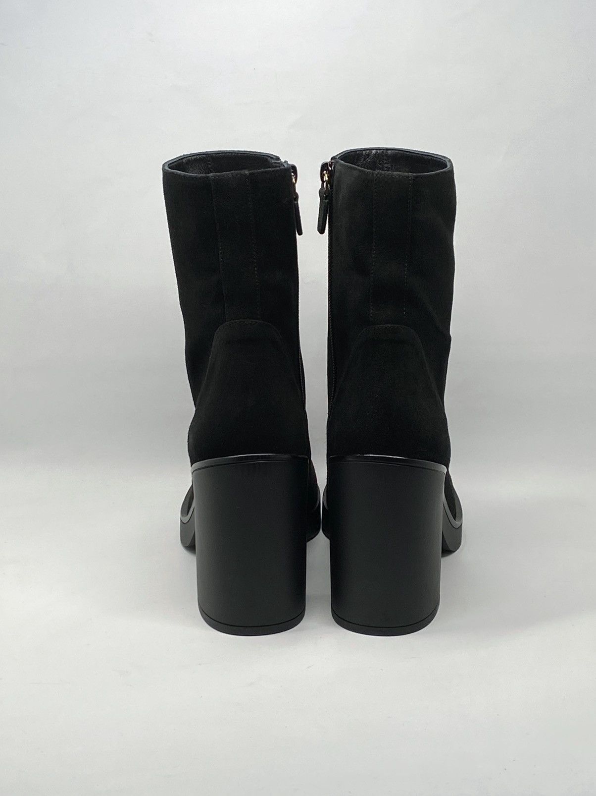 Stuart Weitzman Stuart Weitzman Suede Platform Zipped Booties size 9.5 Size US 9.5 / IT 39.5 - 7 Thumbnail