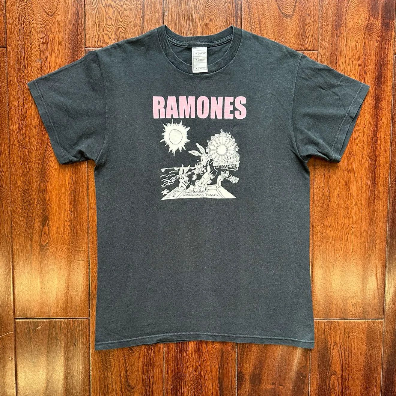 Vintage Ramones 00s Vintage Graphic Tee Size US M / EU 48-50 / 2 - 1 Thumbnail