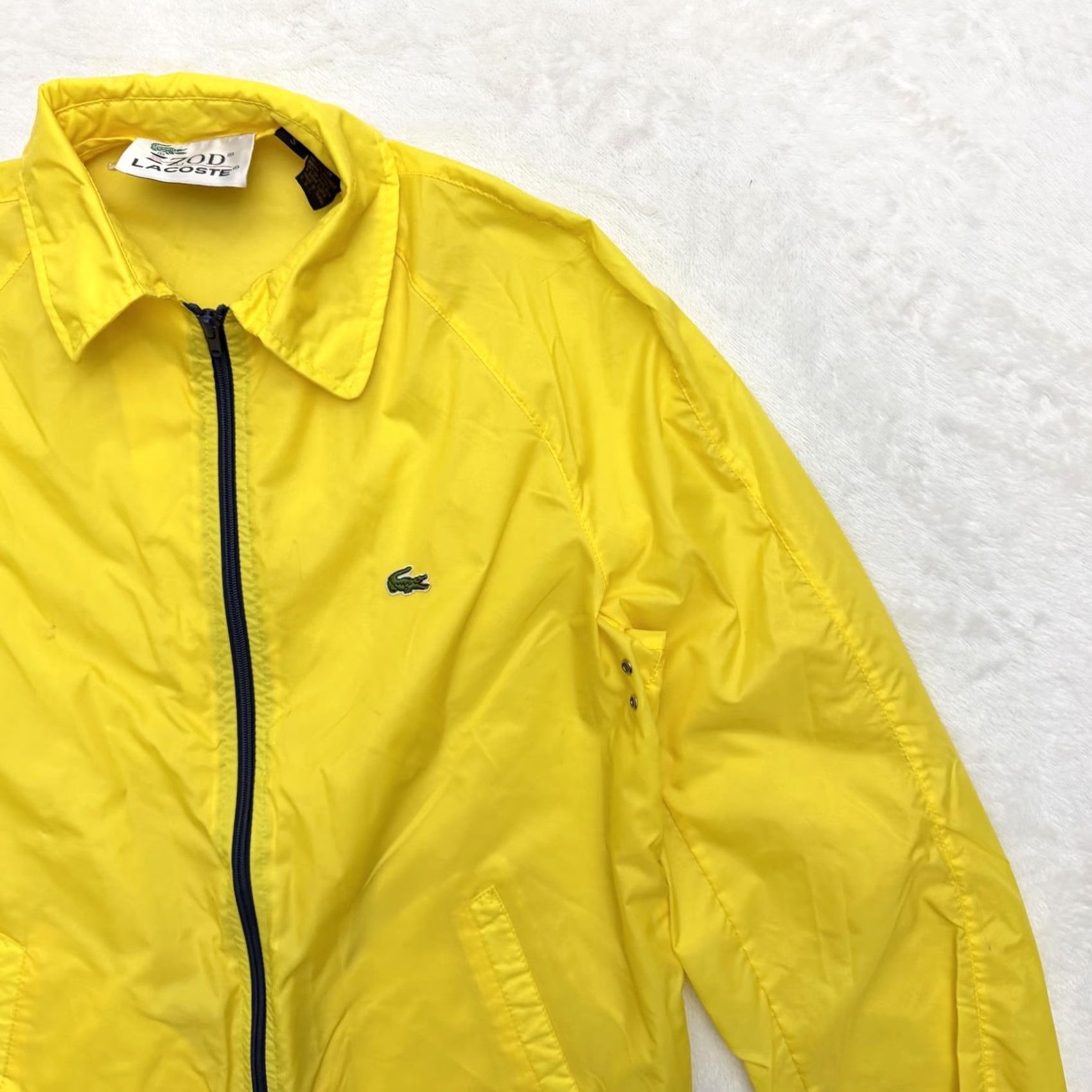 Izod VINTAGE Izod Lacoste Jacket Mens Small Yellow Nylon Full Zip Windbreaker 80s Size US S / EU 44-46 / 1 - 4 Thumbnail