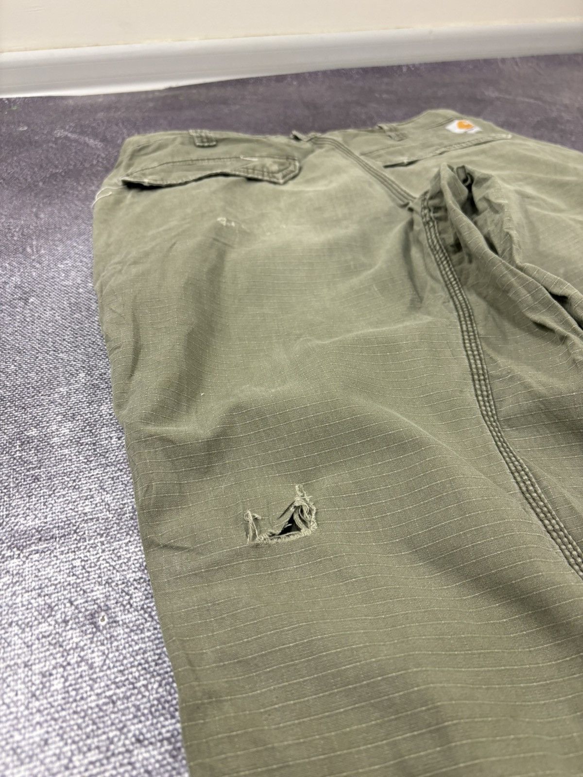 Carhartt Vintage Carhartt Aviation Olive Work Hype Cargo Pants Size US 34 / EU 50 - 6 Thumbnail