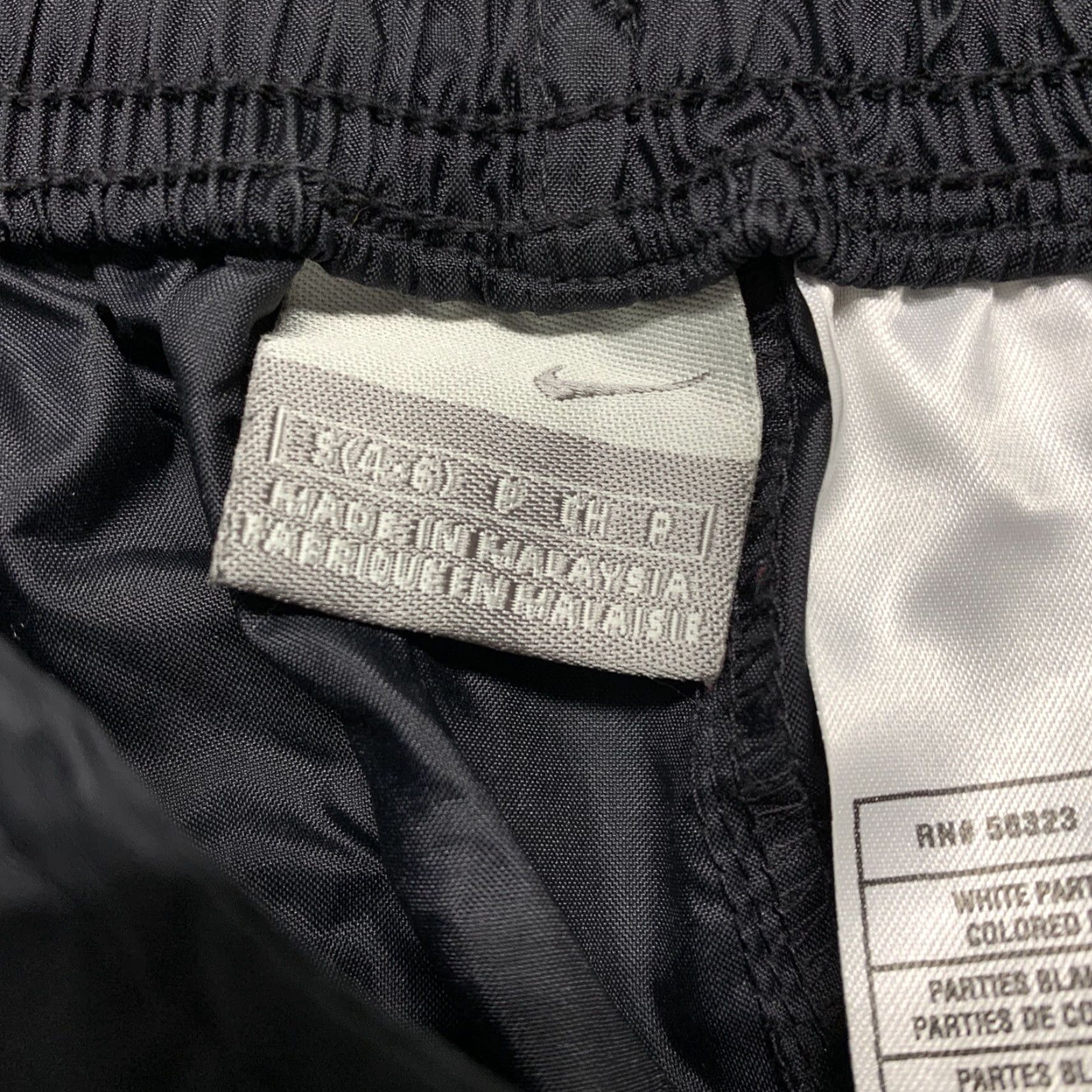 Nike Nike Running Pants Women’s 4/6 Black 2 Slash Pockets 8” Zipper at Ankle Size 27" / US 4 / IT 40 - 7 Thumbnail