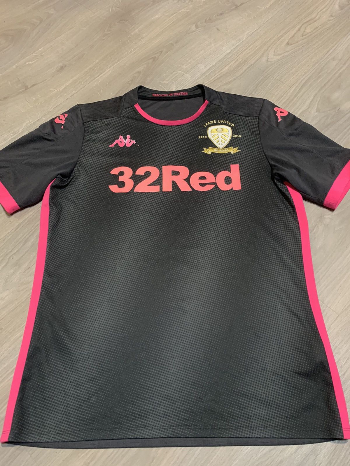Kappa Kappa Leeds United 2019 2020 Away Jersey Football Shirt XL Size US XL / EU 56 / 4 - 2 Thumbnail