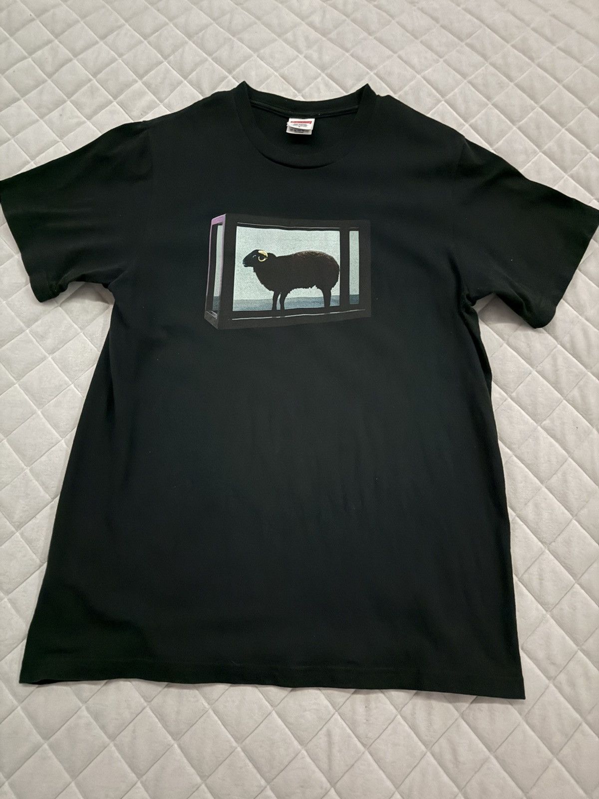 Damien Hirst × Supreme Supreme/Damien Hirst Black Sheep Tee “Black