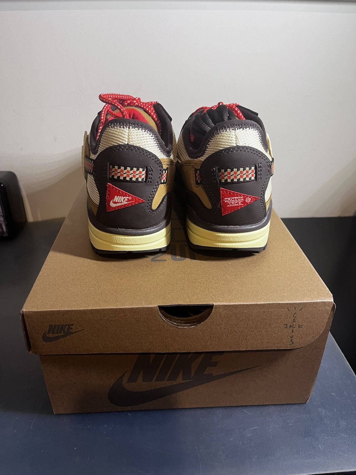 Nike × Travis Scott Nike Air Max 1 Travis Scott Cactus Jack Baroque Brown Size US 8 / EU 41 - 4 Thumbnail
