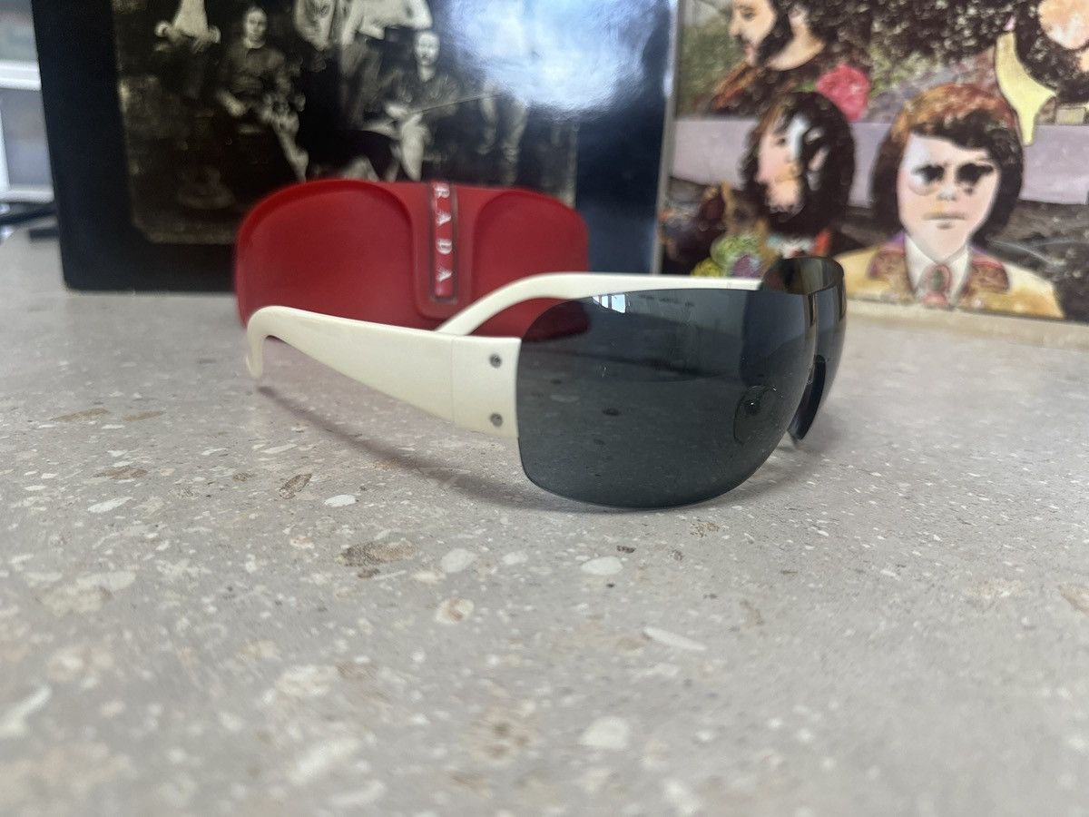 Prada Prada SPS 07F 4AO-1A1 125 vintage Luxury sunglasses Size ONE SIZE - 5 Thumbnail