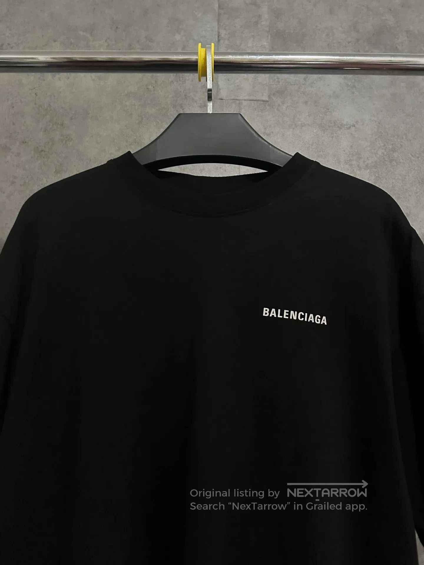 Balenciaga Balenciaga Short-Sleeve Logo Print T-Shirt. Size US S / EU 44-46 / 1 - 2 Thumbnail