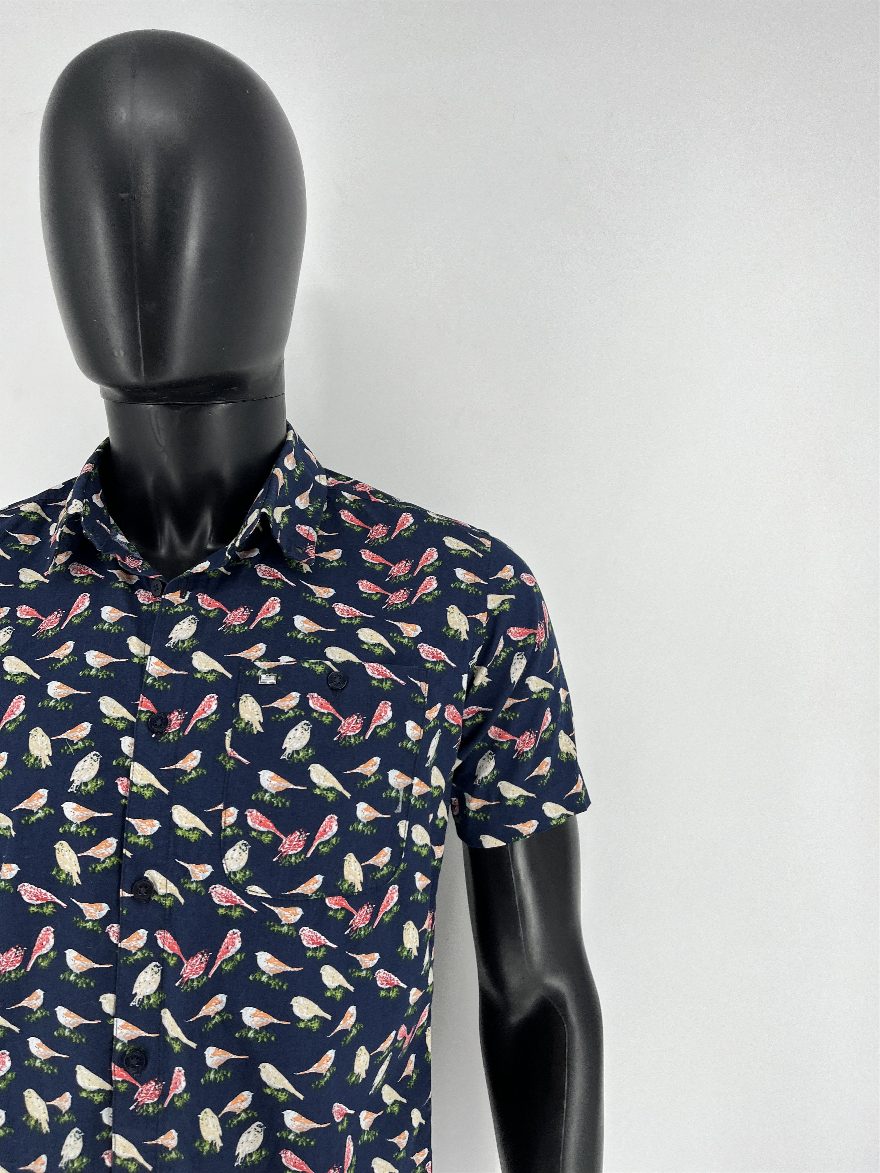 Weekend Offender Weekend Offender Cotton Bird Short Sleeve Shirt Size US S / EU 44-46 / 1 - 7 Thumbnail