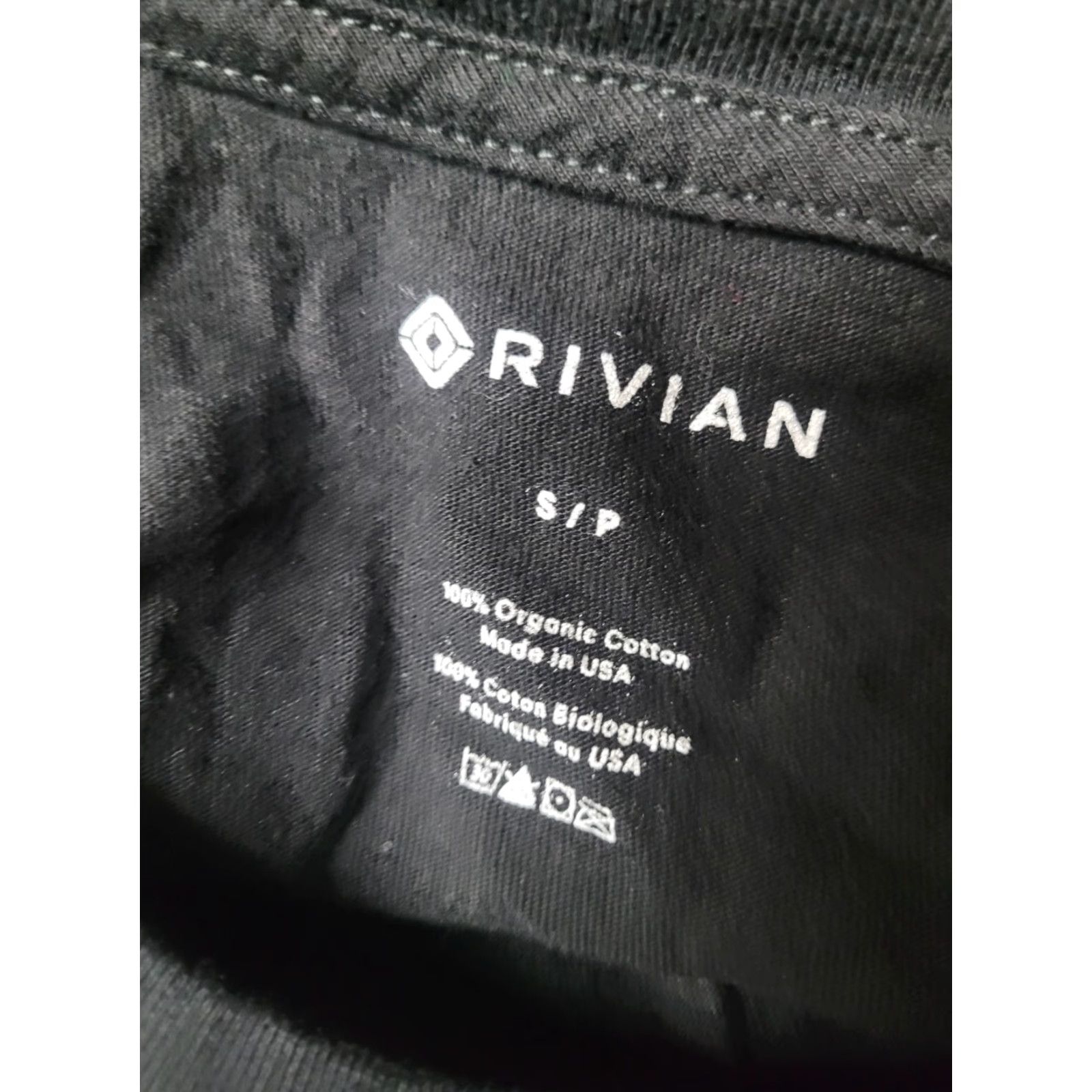 Vintage Rivian T-Shirt Pocket Logo Short Sleeve Crew Neck Small Black Men's Rivian Electric Adventure Vehicles SUV Truck Automotive 90s? Size US S / EU 44-46 / 1 - 5 Thumbnail