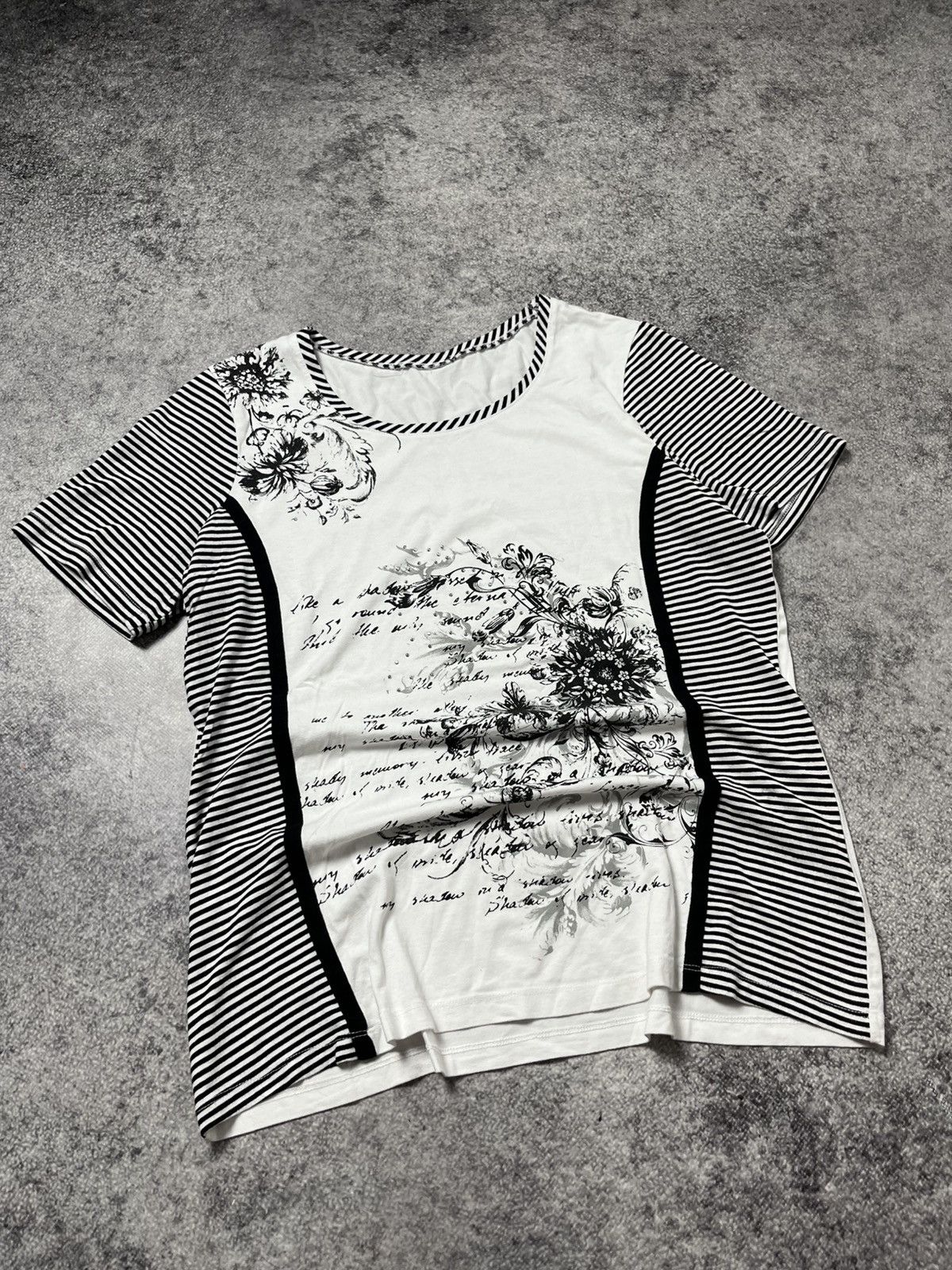 Hysteric Glamour 🔥00'S JUNIA WATANABE POEM JAPANESE VIBE T SHIRT FLOWER TEE Size L / US 10 / IT 46 - 2 Thumbnail