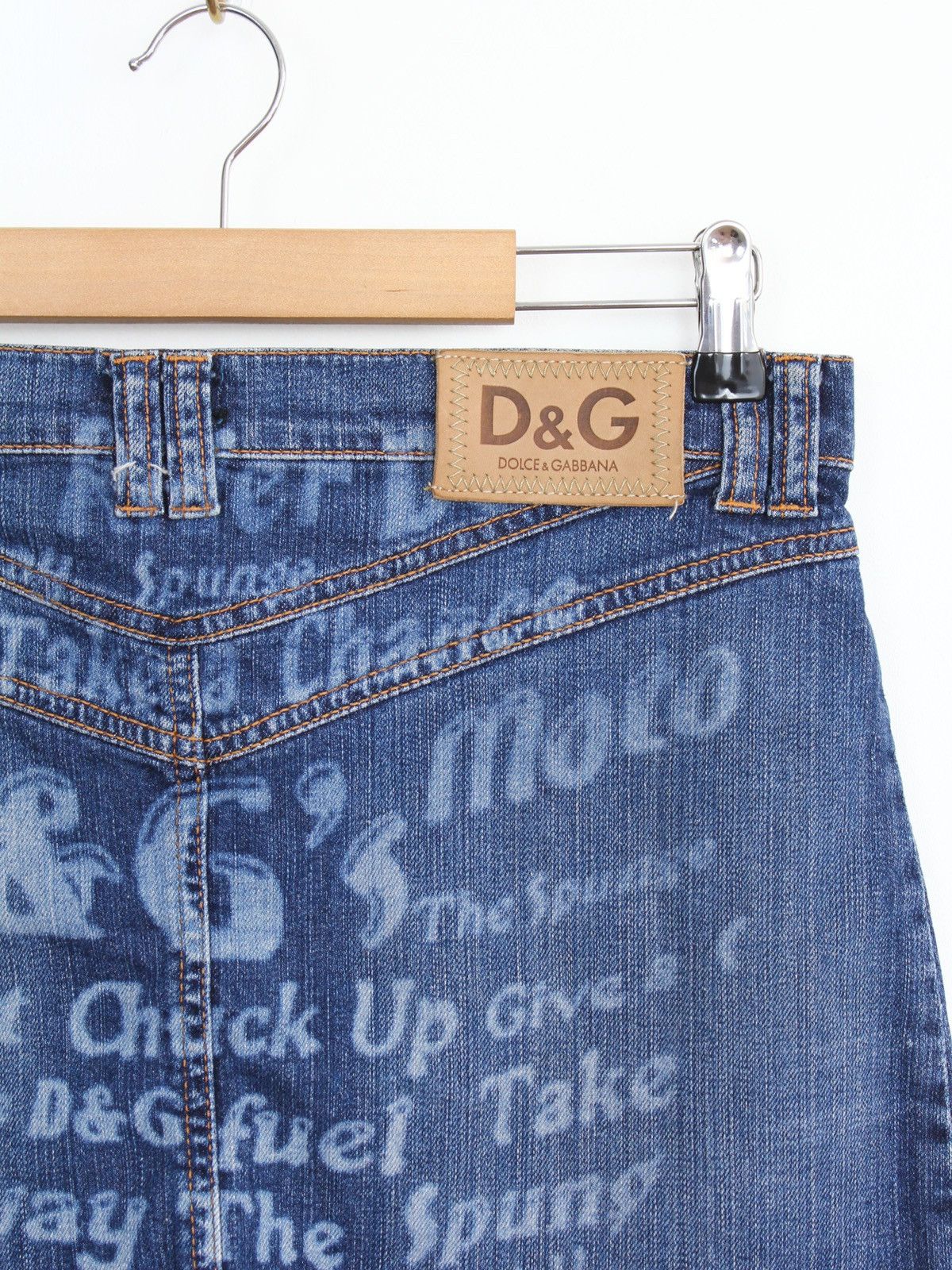 Dolce & Gabbana Dolce Gabbana y2k Denim Mini Skirt Big Logo Size 28" / US 6 / IT 42 - 2 Thumbnail