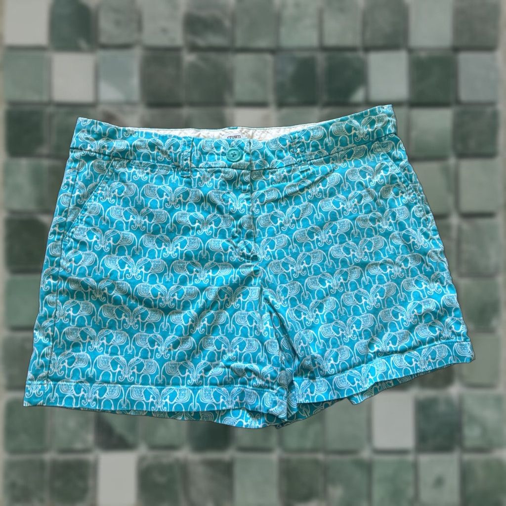 Vintage CROWN & IVY Shorts XL Womens 34" Waist Bue Elephant Pattern Size 40" / US 18 - 1 Thumbnail
