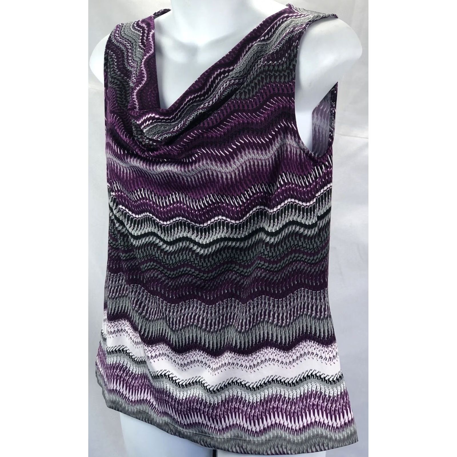 Vintage VINTAGE Tahari Blouse PS purple/gray Chevron cowl scoopneck Stretch Y2K Womens Size S / US 4 / IT 40 - 3 Thumbnail