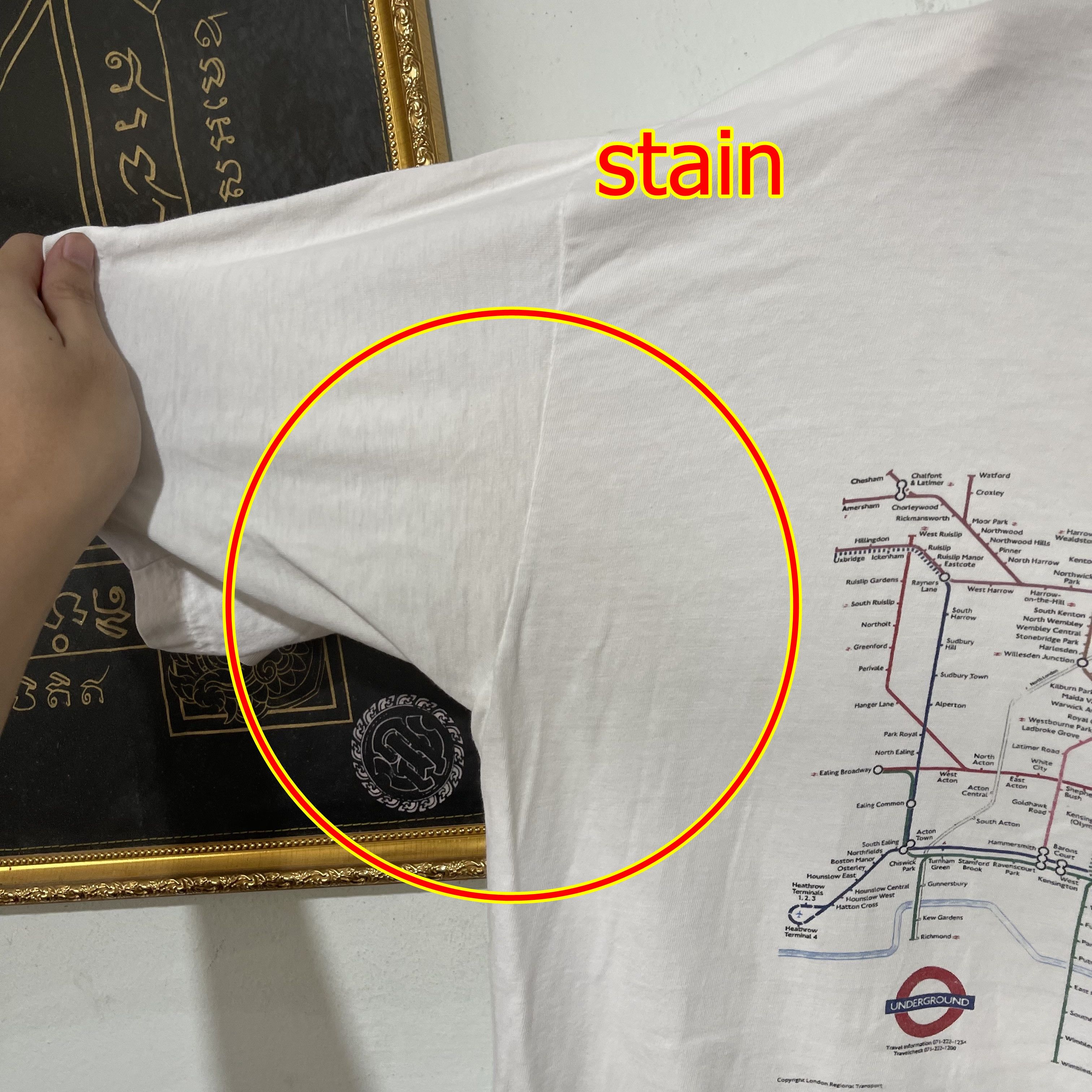 Vintage Vintage 90s London Underground T-Shirt Size US XL / EU 56 / 4 - 7 Thumbnail