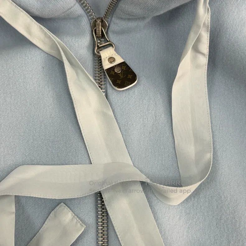 Louis Vuitton Louis Vuitton Light blue badge logo wool zip-up hoodie Size US XS / EU 42 / 0 - 7 Thumbnail