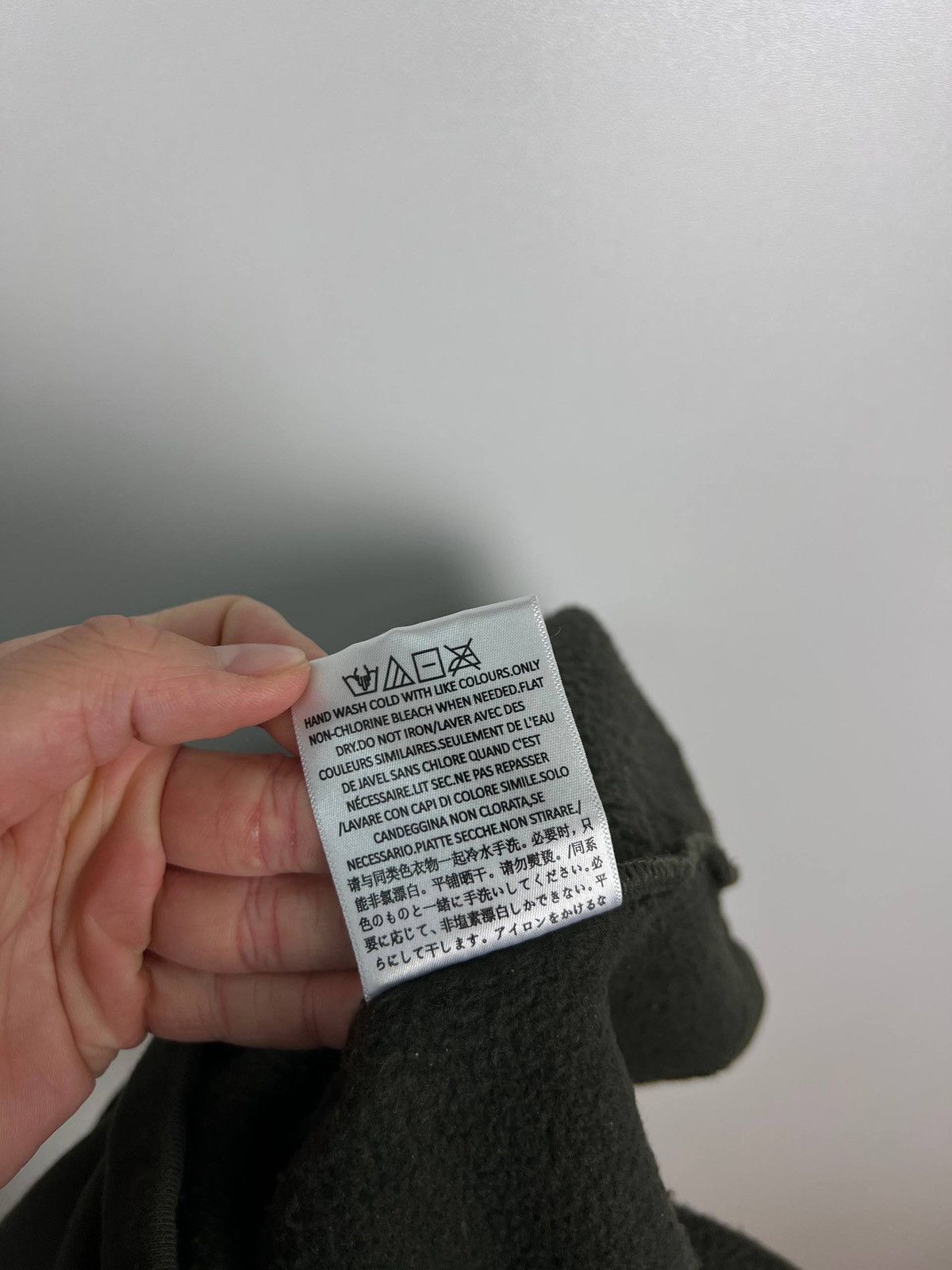 Essentials Essentials Fear of God sweatshirt size M Size US M / EU 48-50 / 2 - 6 Thumbnail