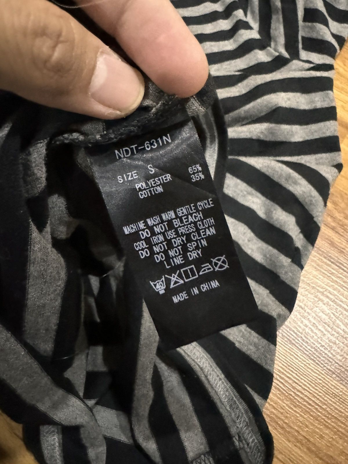 Number (N)ine NUMBER NINE N(N) STRIPED KURT COBAIN SINGLE POCKET SHIRT Size US S / EU 44-46 / 1 - 8 Thumbnail