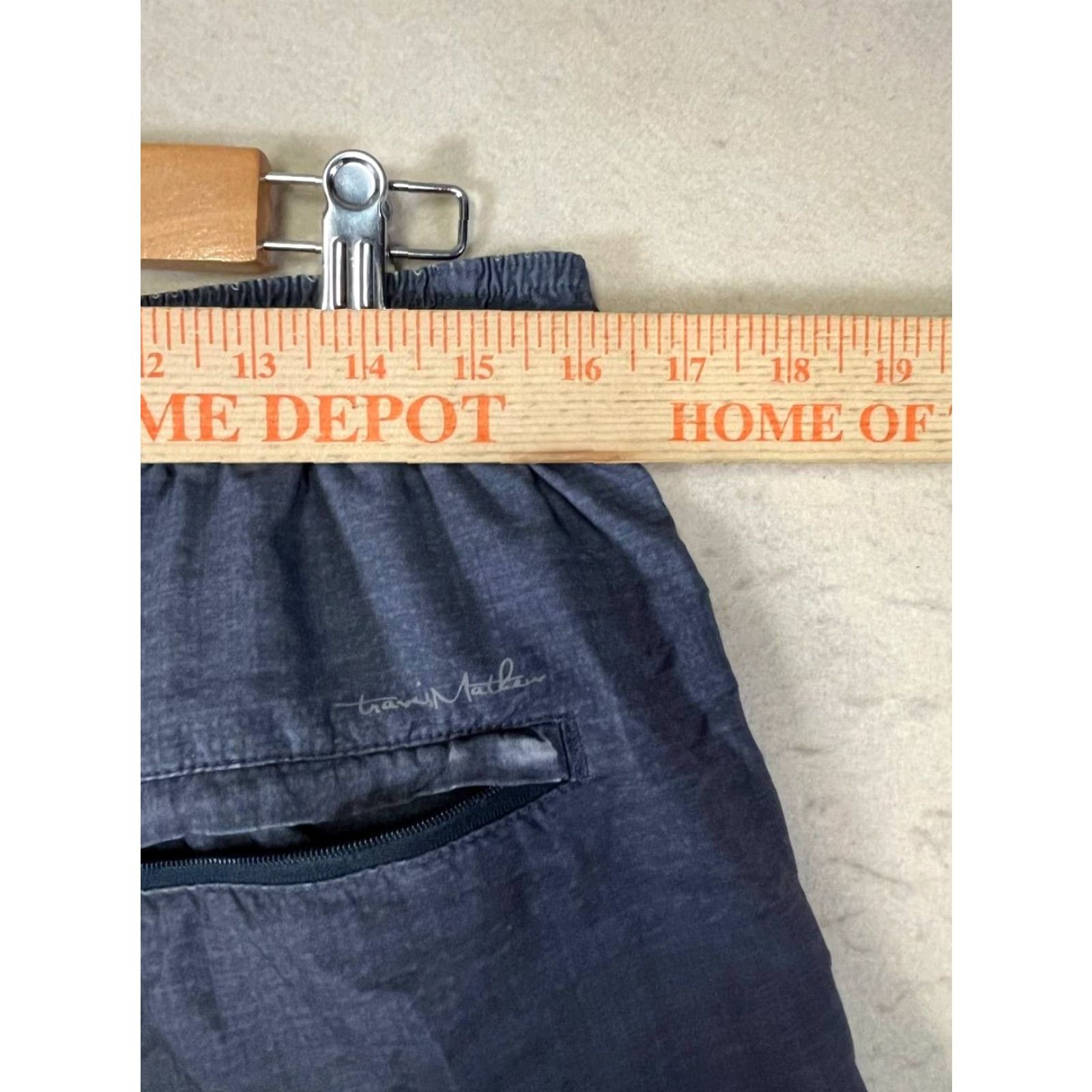 TravisMathew Travis Mathew Men Bermuda Shorts Faded Gray Pockets Drawstring Size L See Measurements Size US 33 - 3 Thumbnail