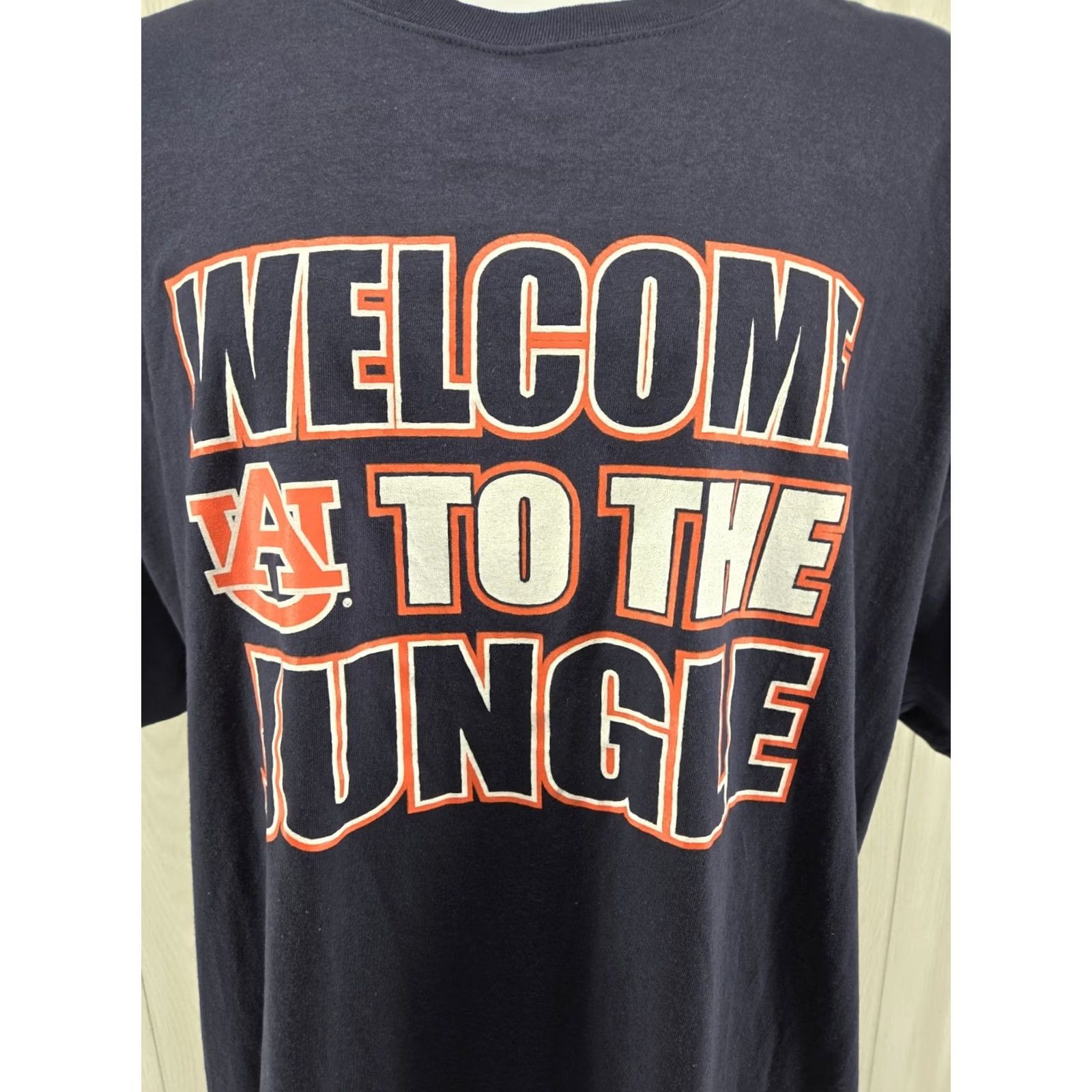Champion Auburn Tigers Welcome to the Jungle Champion Men's T-Shirt 3XL Blue Short Sleeve Graphic Tee Regular Cotton Size US XXL / EU 58 / 5 - 3 Thumbnail