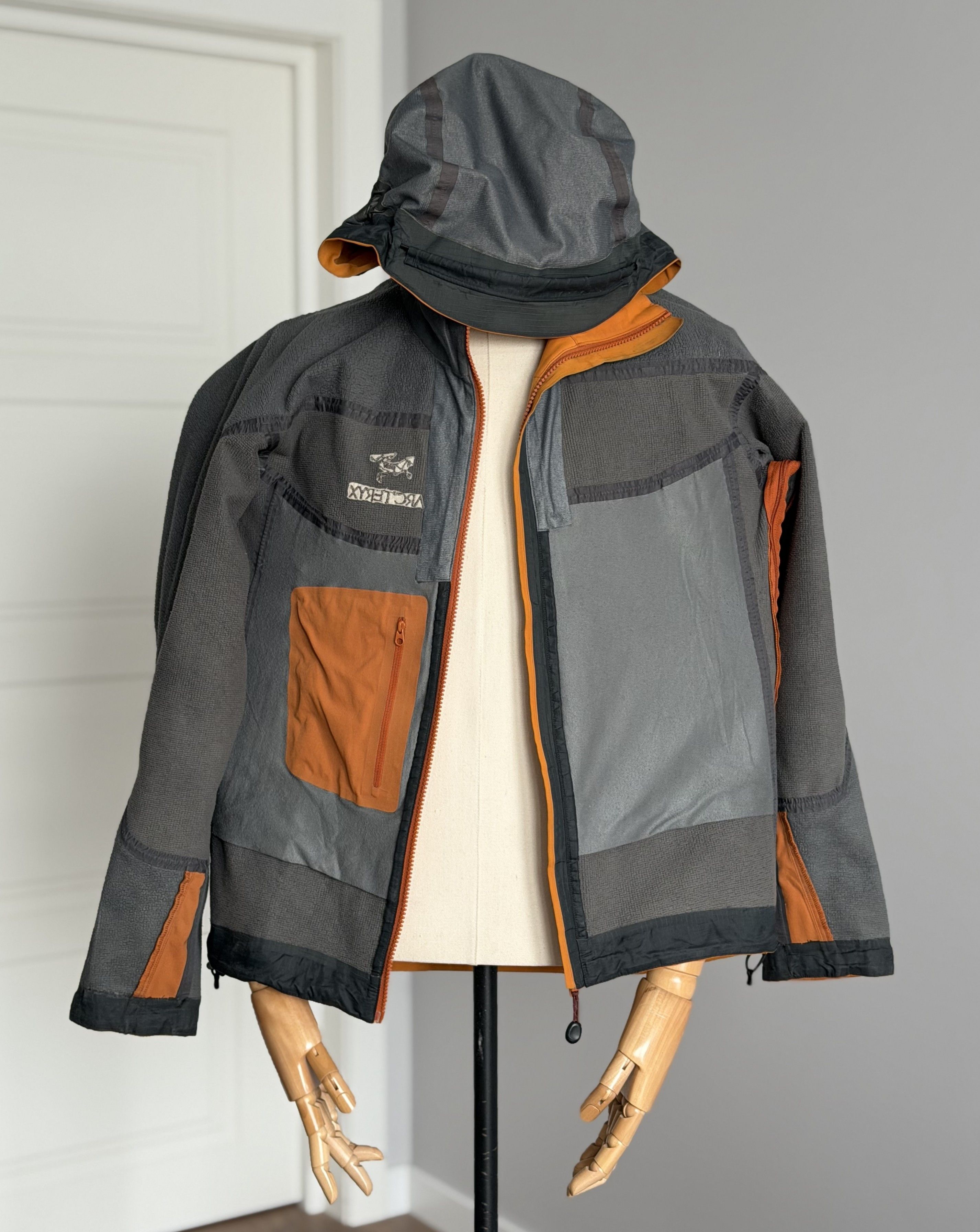 Arc'teryx ARC'TERYX Windstopper Yellow Hooded Jacket Outdoor Trekking Size US S / EU 44-46 / 1 - 13 Thumbnail
