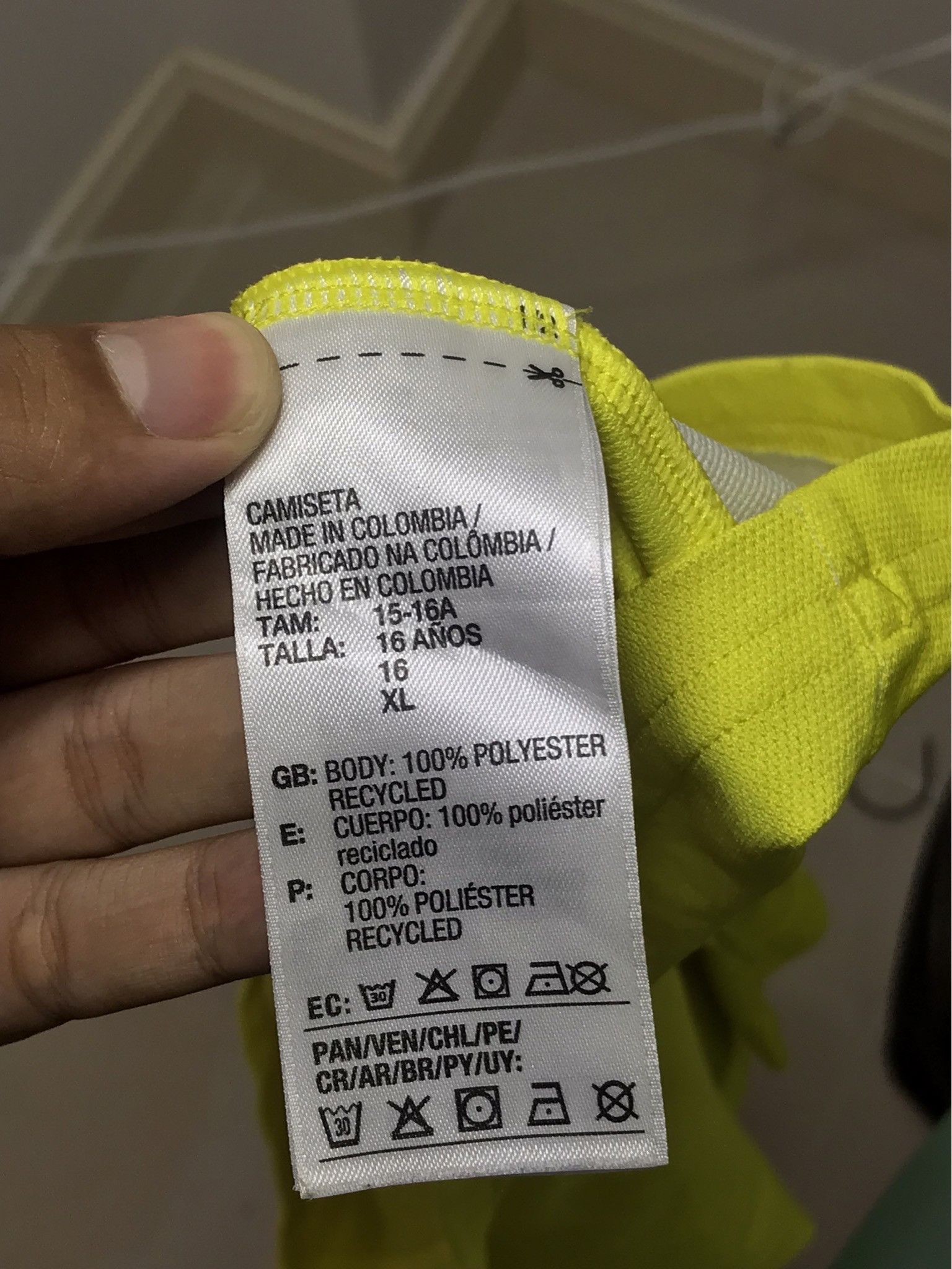 Other Colombia 2018-2019 (2018 FIFA World Cup) Size US M / EU 48-50 / 2 - 3 Thumbnail