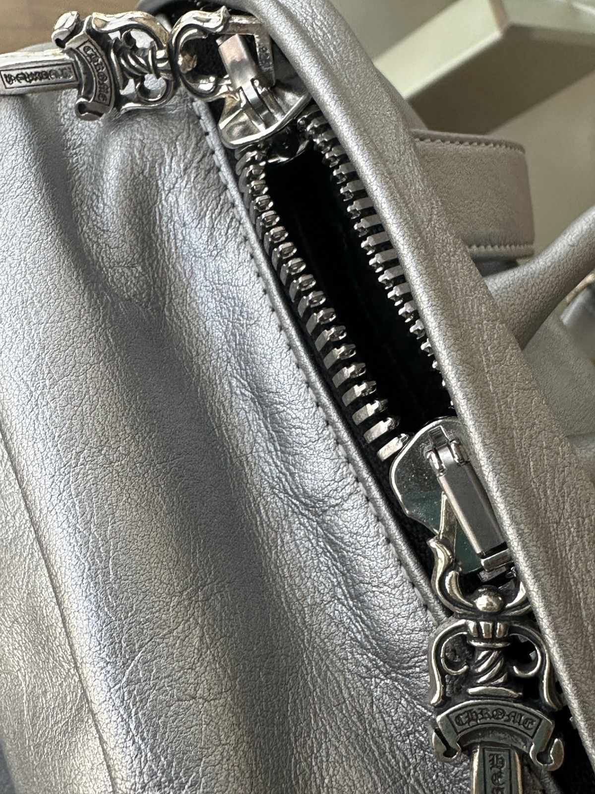 Chrome Hearts Chrome Hearts leather backpack in metalic silver Size ONE SIZE - 16 Thumbnail
