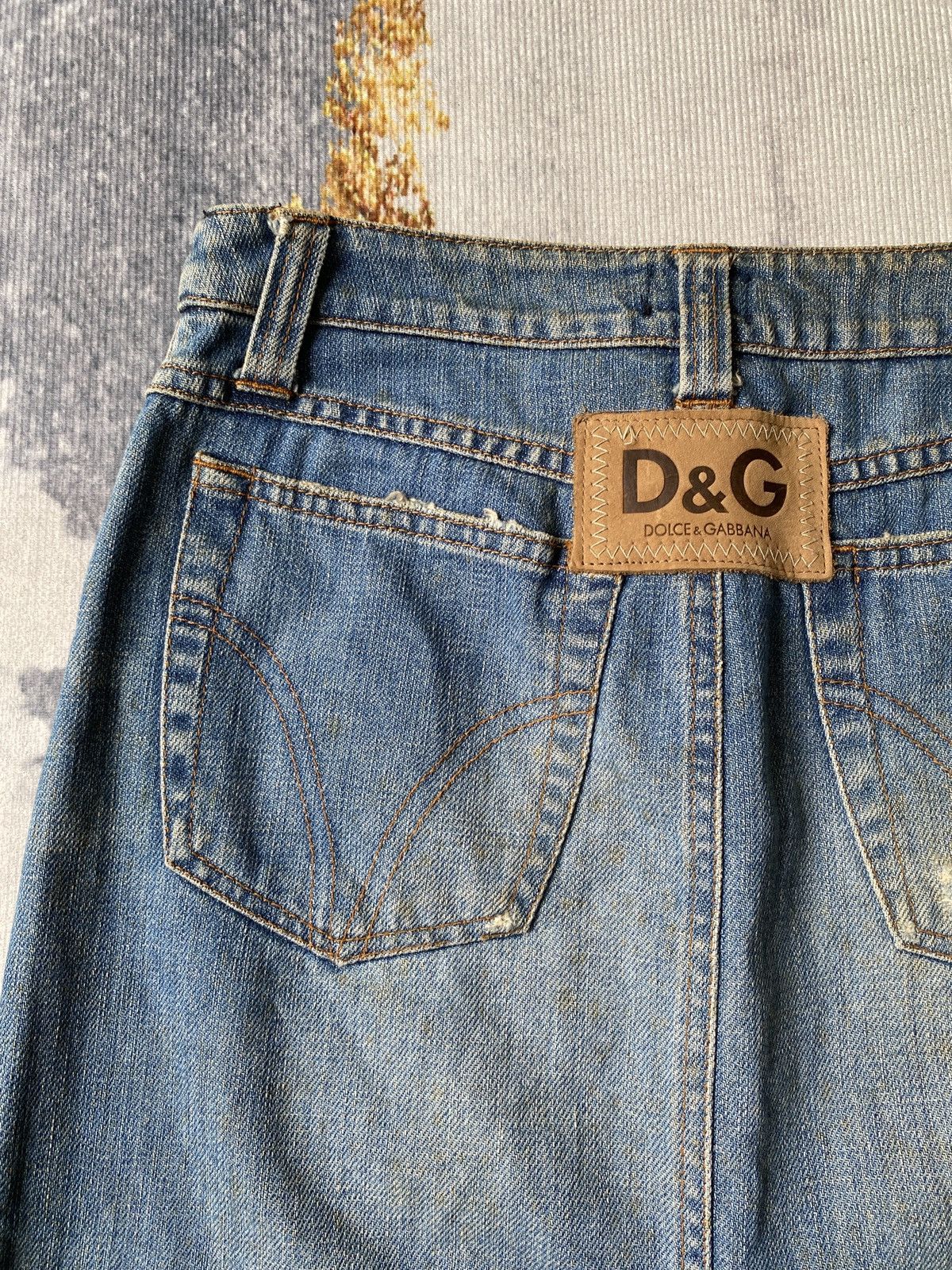 Dolce & Gabbana Vintage 90’s Dolce & Gabbana Distressed Midi Skirt Size 25" / US 0 / IT 36 - 12 Thumbnail