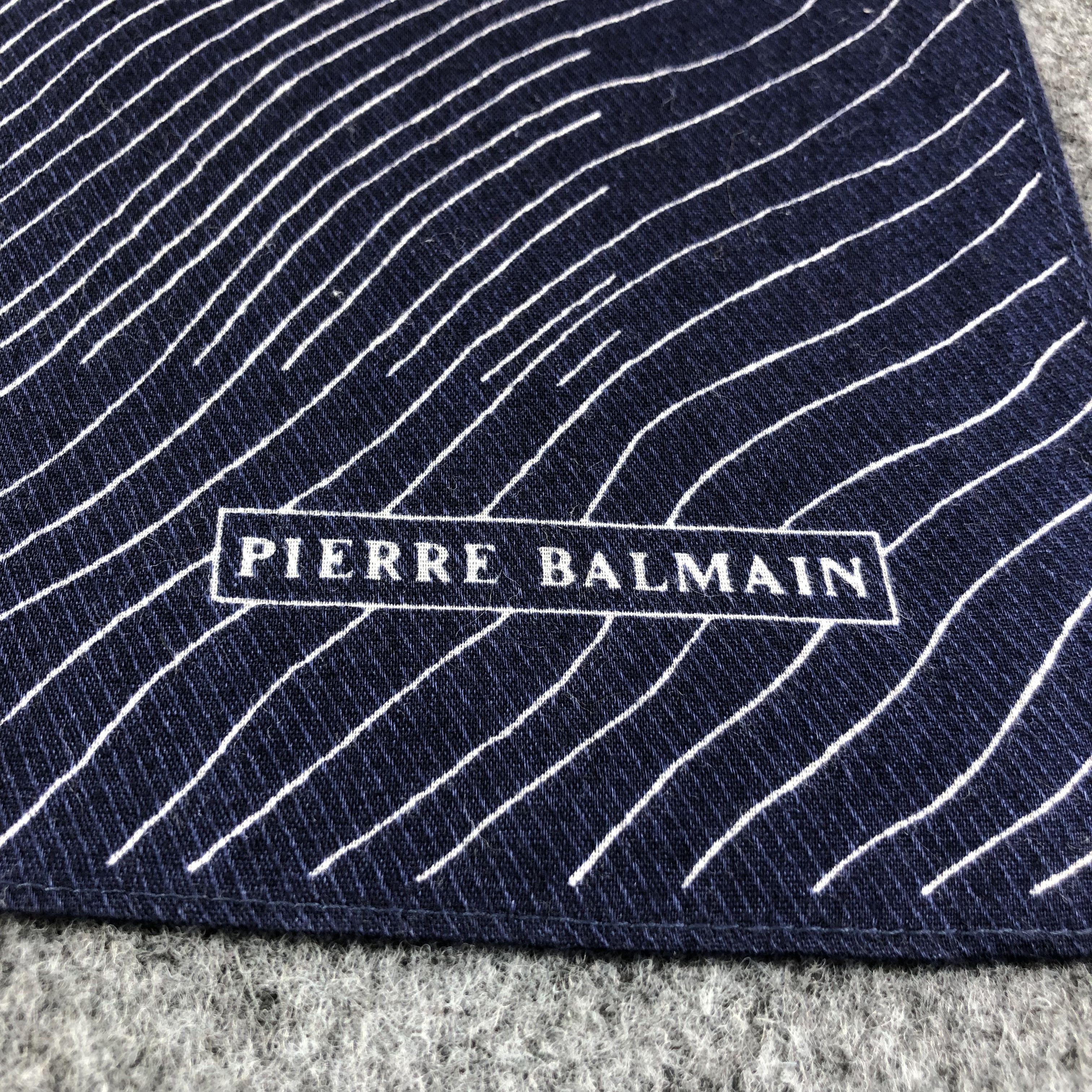 Pierre Balmain × Vintage Pierre Balmain Handkerchief Neckerchief Bandana H2265 Size ONE SIZE - 4 Thumbnail