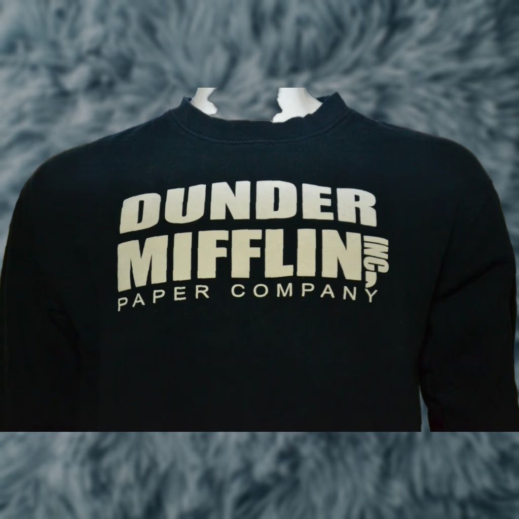 Vintage VINTAGE Womens The Dunder Mifflin Paper Company Crew Pullover Sweatshirt Medium Office Size M / US 6-8 / IT 42-44 - 1 Thumbnail