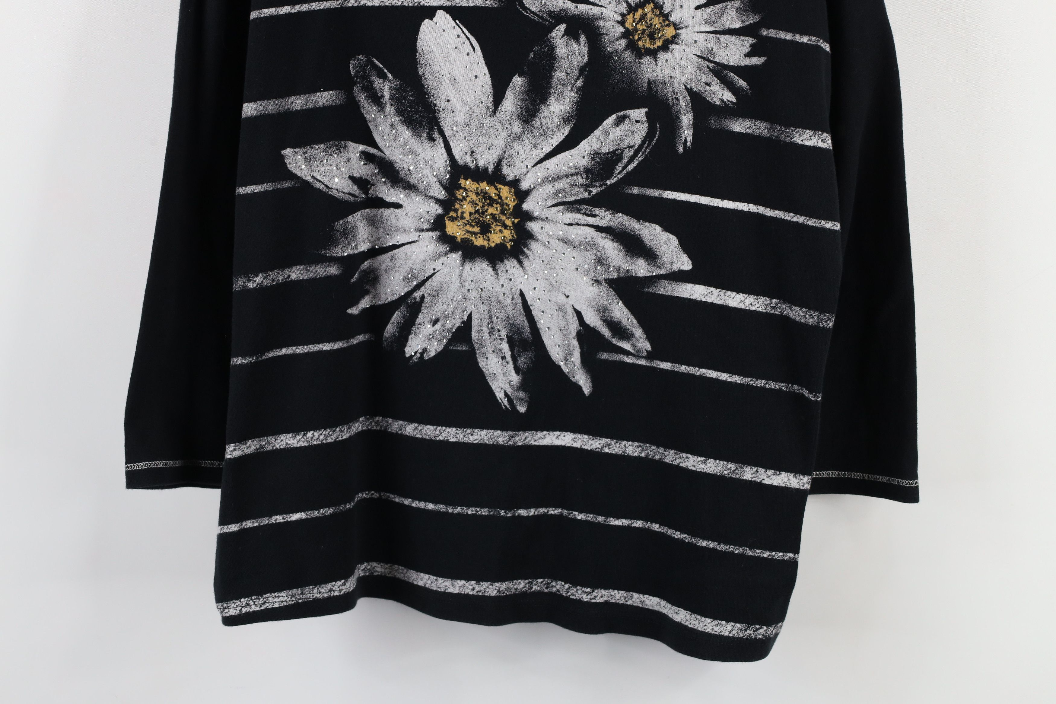 Vintage Vintage 90s Streetwear Striped Flower 3/4 Sleeve T-Shirt USA Size XL / US 12-14 / IT 48-50 - 3 Thumbnail