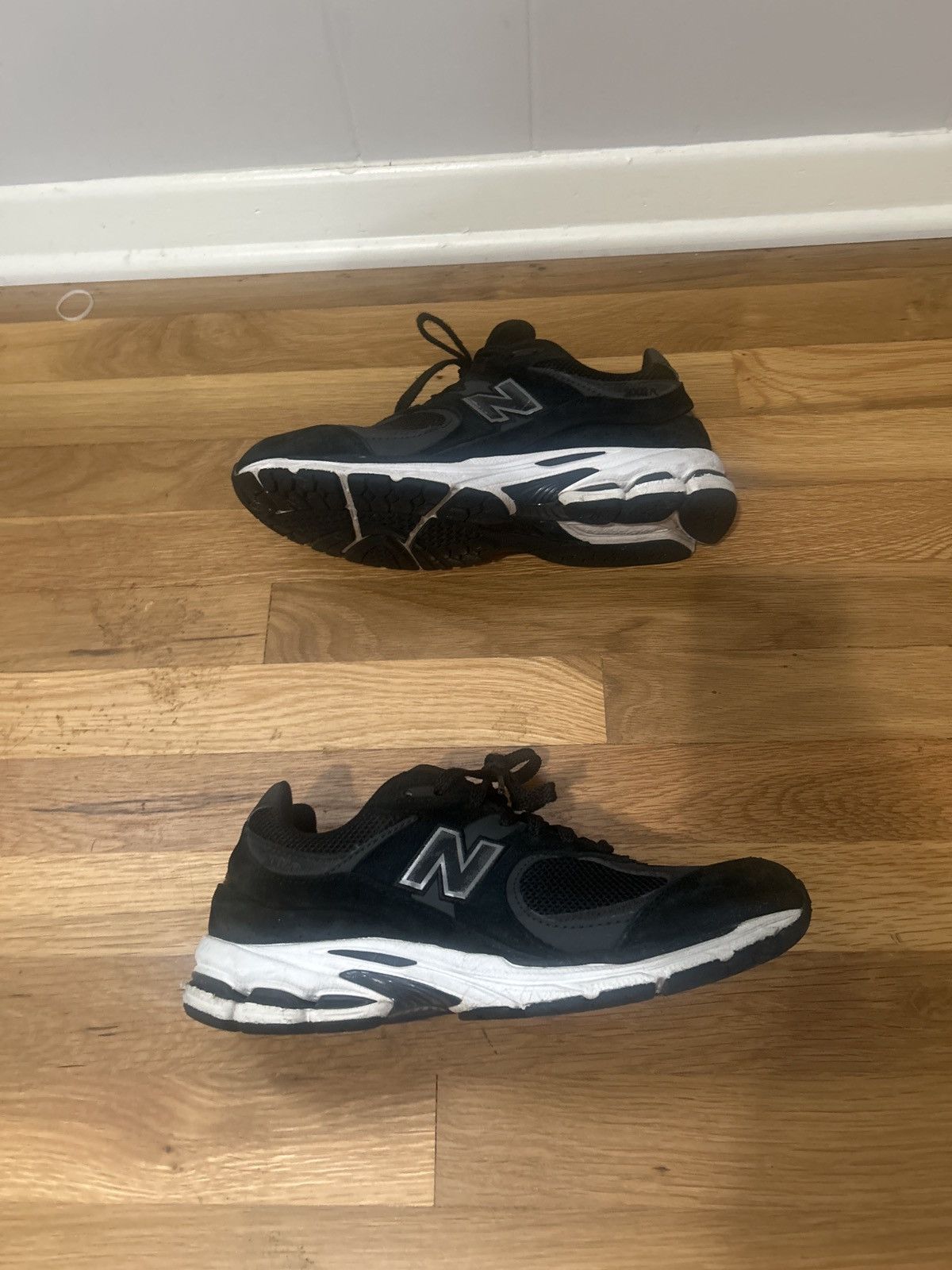 New Balance New Balance 2002R Size US 9.5 / EU 42-43 - 6 Thumbnail