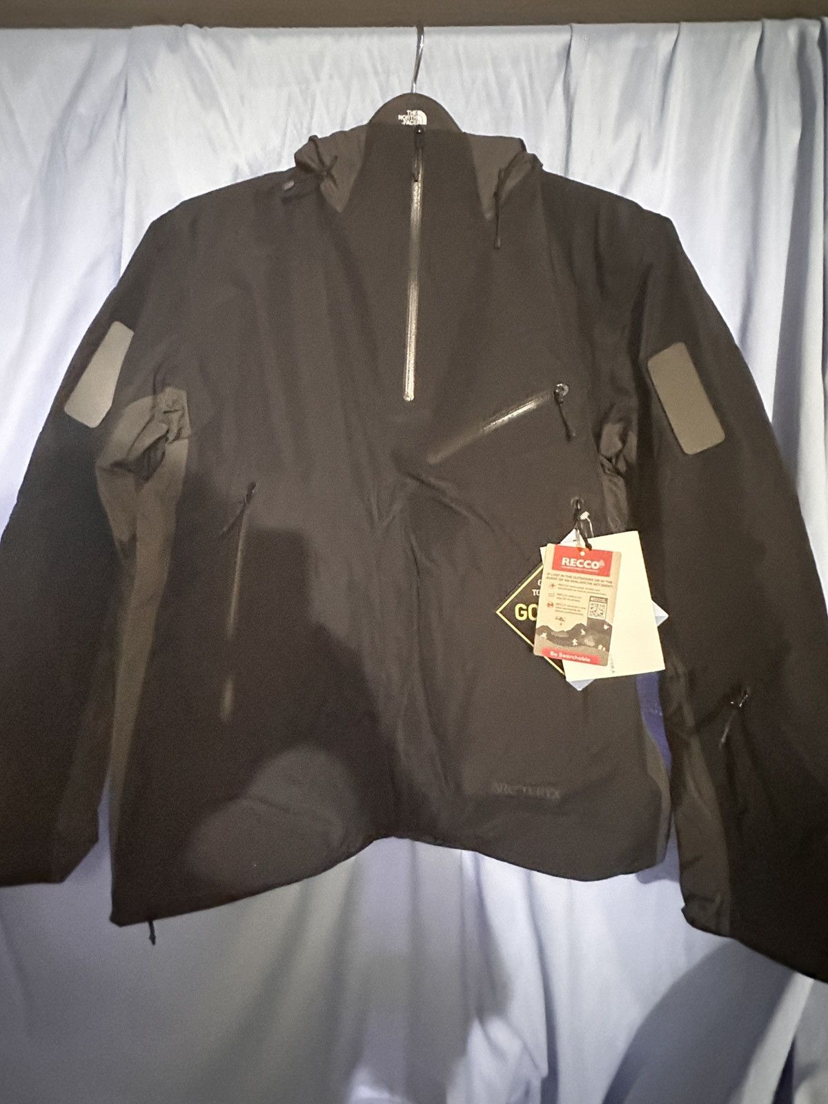 Arc'teryx ARCTERYX SYSTEM A AXIS INSULATED BLACK JACKET GORE-TEX Size US M / EU 48-50 / 2 - 8 Thumbnail