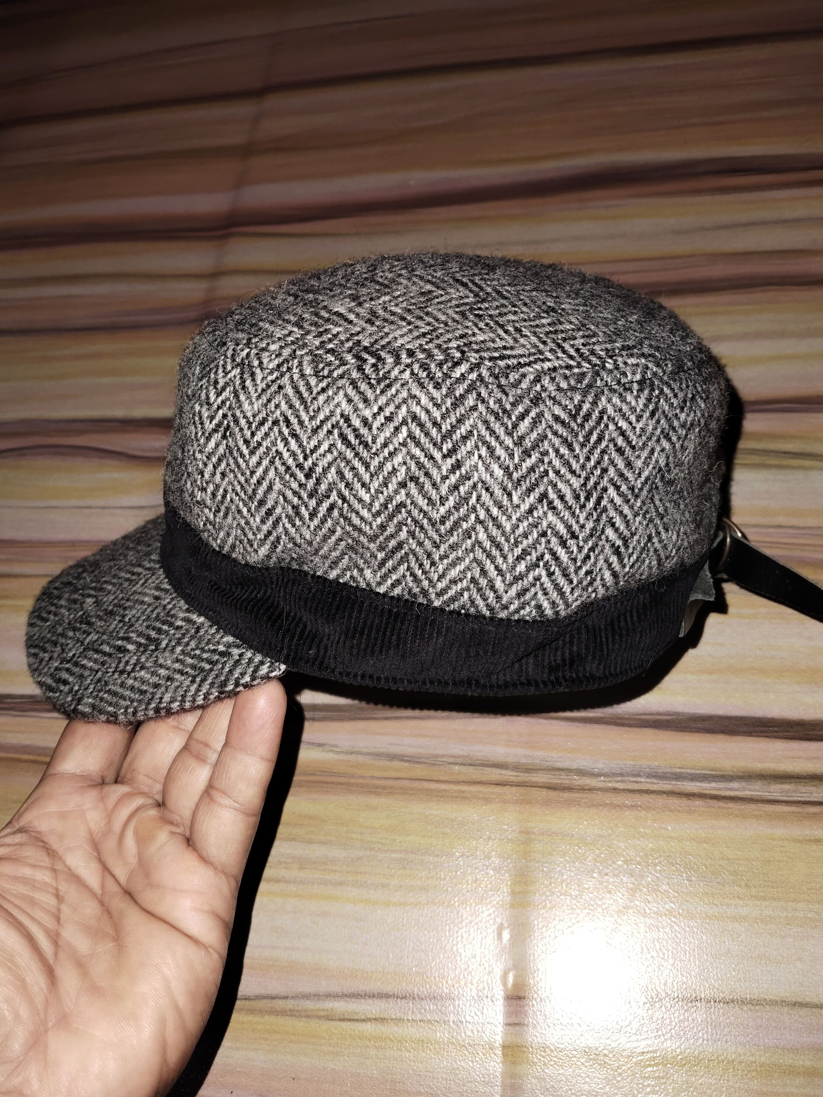 Harris Tweed HARRIS TWEED Cap Size ONE SIZE - 2 Thumbnail