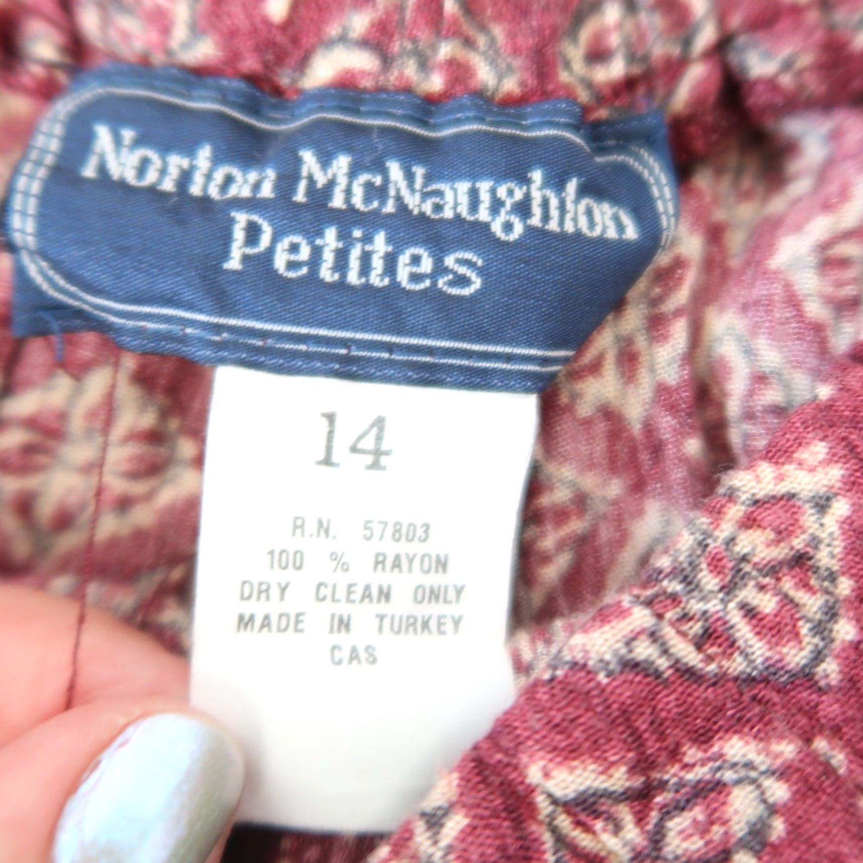 Vintage VINTAGE Norton McNaughton Burgundy Red and Cream Print Straight Leg Pants 14P 1990s Petites Hippy Casual Womens Size 36" / US 14 / IT 50 - 5 Thumbnail