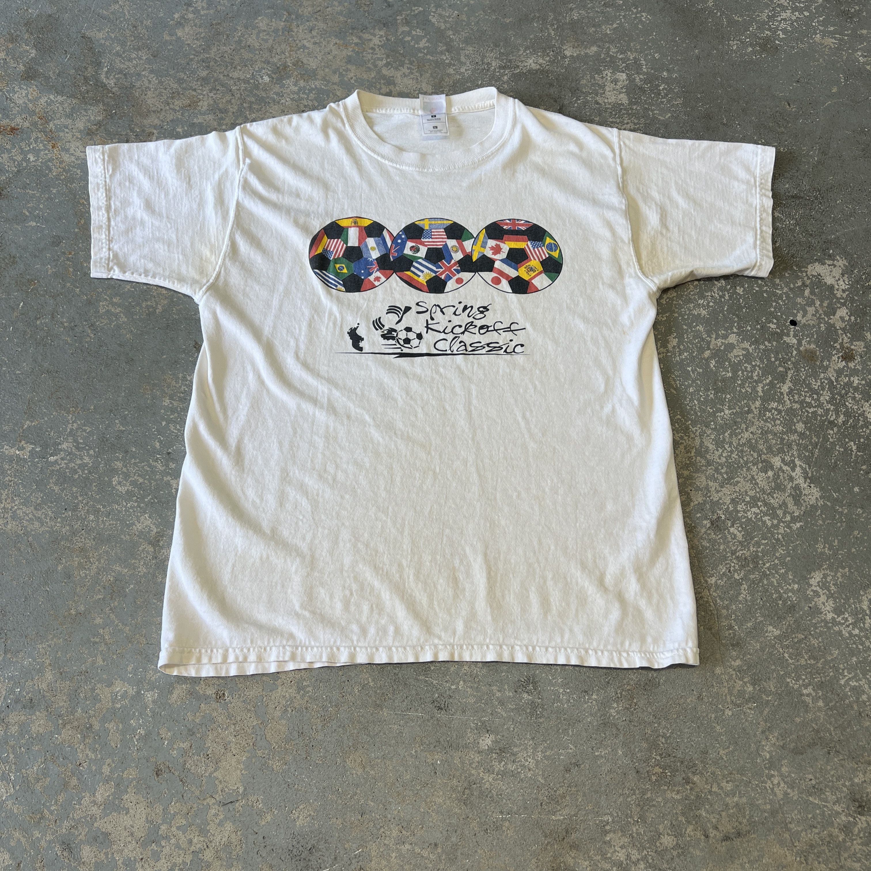 Fruit Of The Loom Vintage USA Soccer Spring Invitational T-Shirt Size US L / EU 52-54 / 3 - 1 Thumbnail