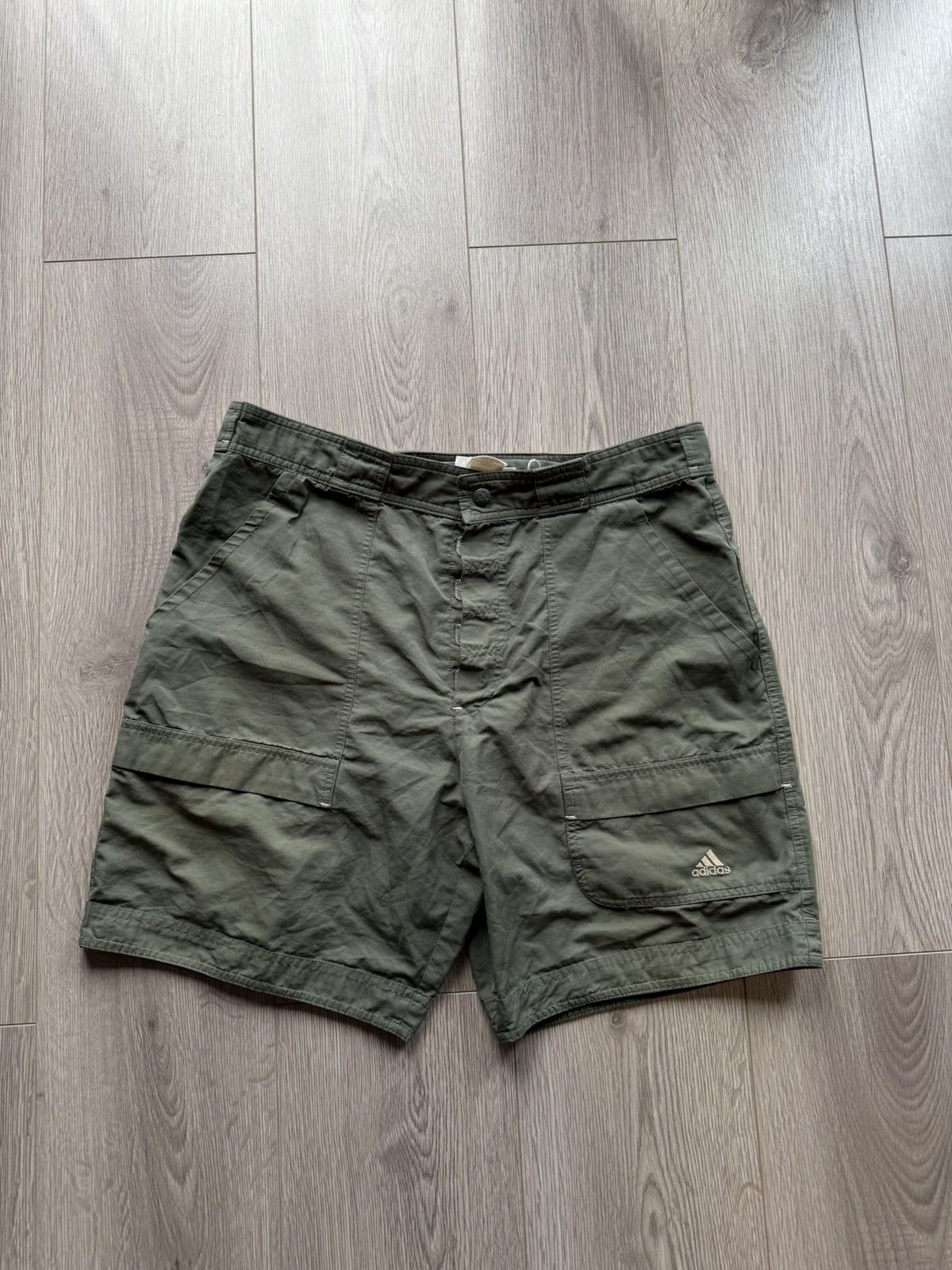 Adidas Vintage 00s adidas shorts Size US 32 / EU 48 - 1 Thumbnail