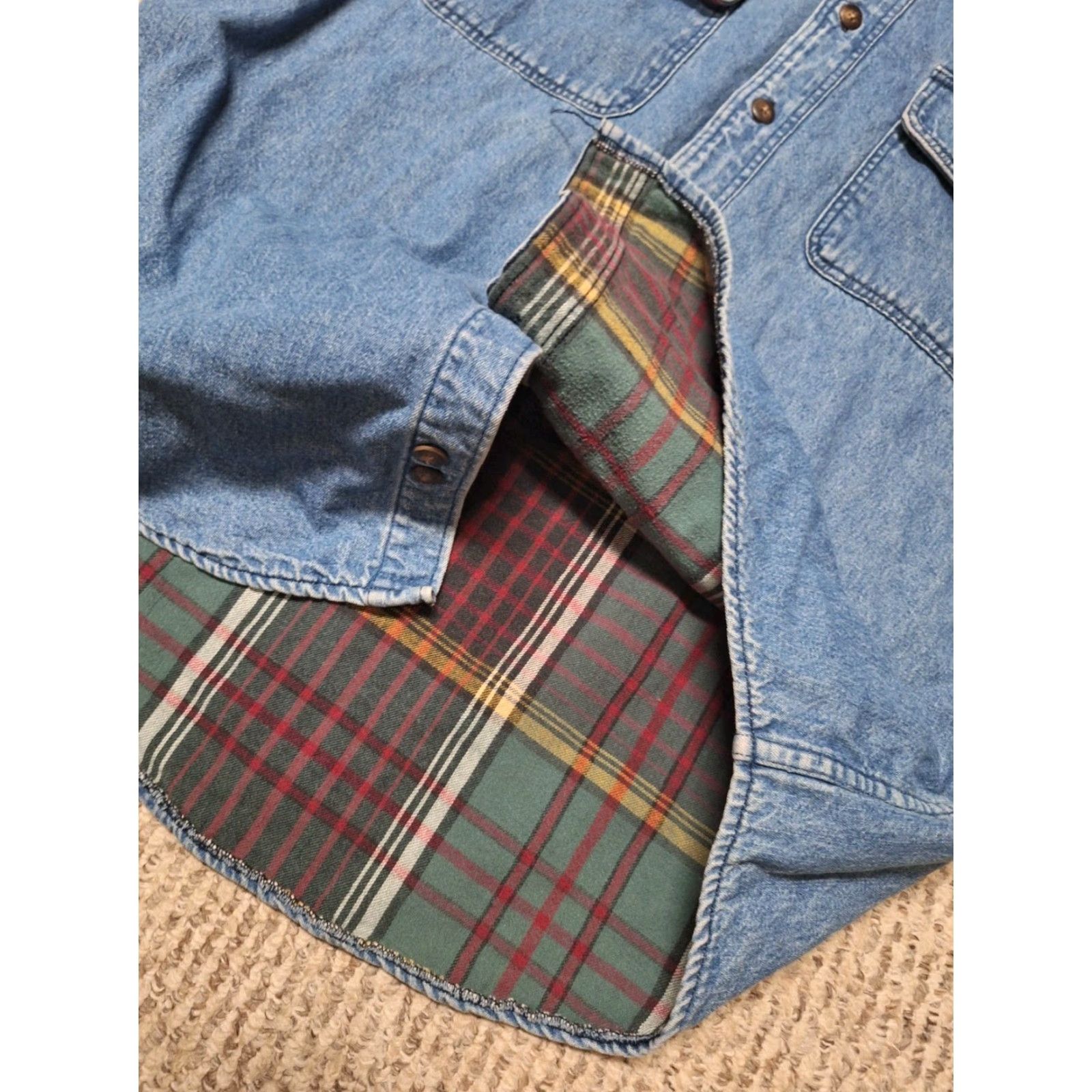 Eddie Bauer Eddie Bauer Mens L Denim Flannel Plaid Lined Button-Up Shacket 90s Outdoor Blues Womens? Size US L / EU 52-54 / 3 - 2 Thumbnail