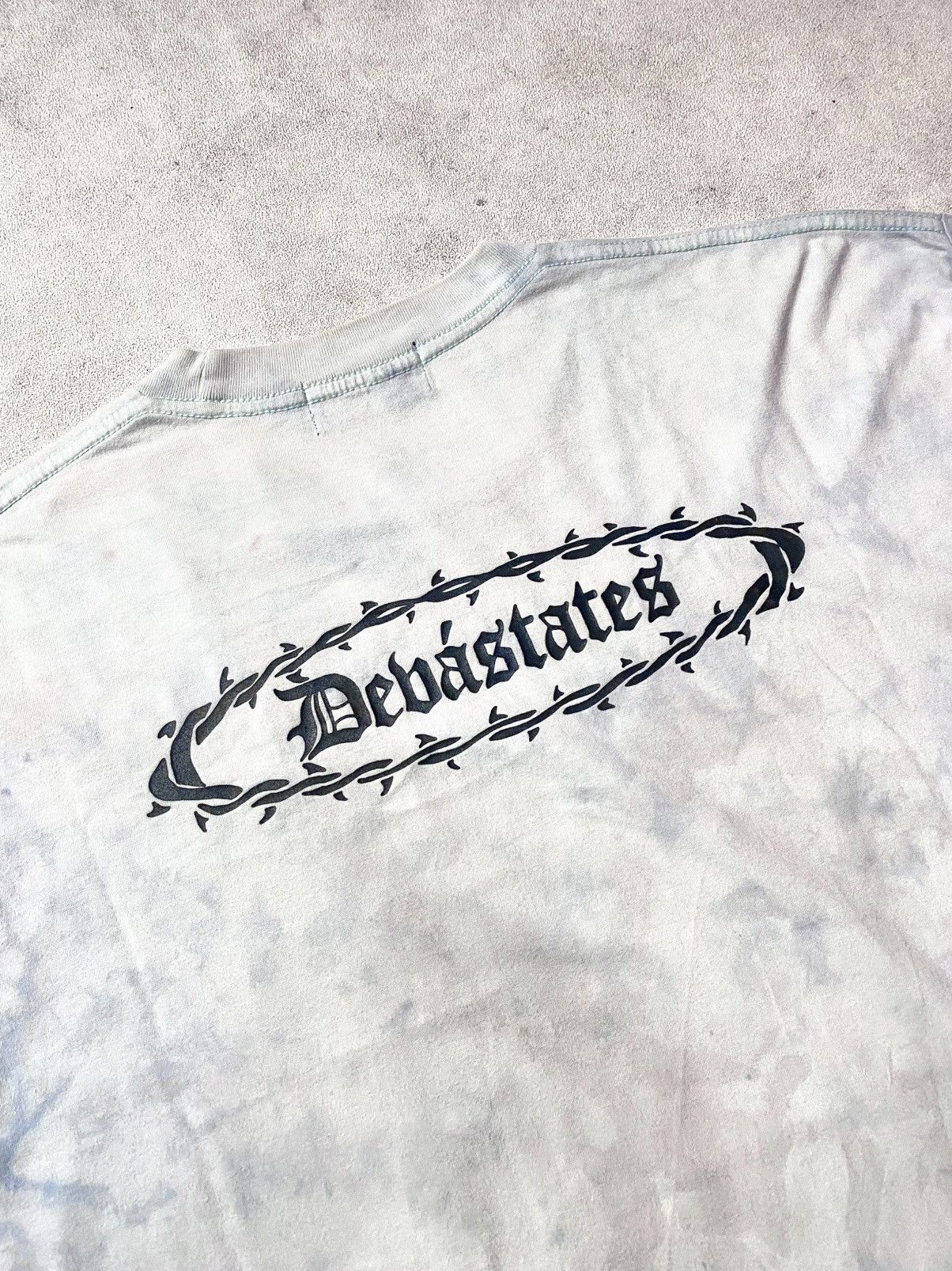 DEVA STATES DEVA STATES RITUAL BLEACHED BLUE TSHIRT Size US L / EU 52-54 / 3 - 7 Thumbnail