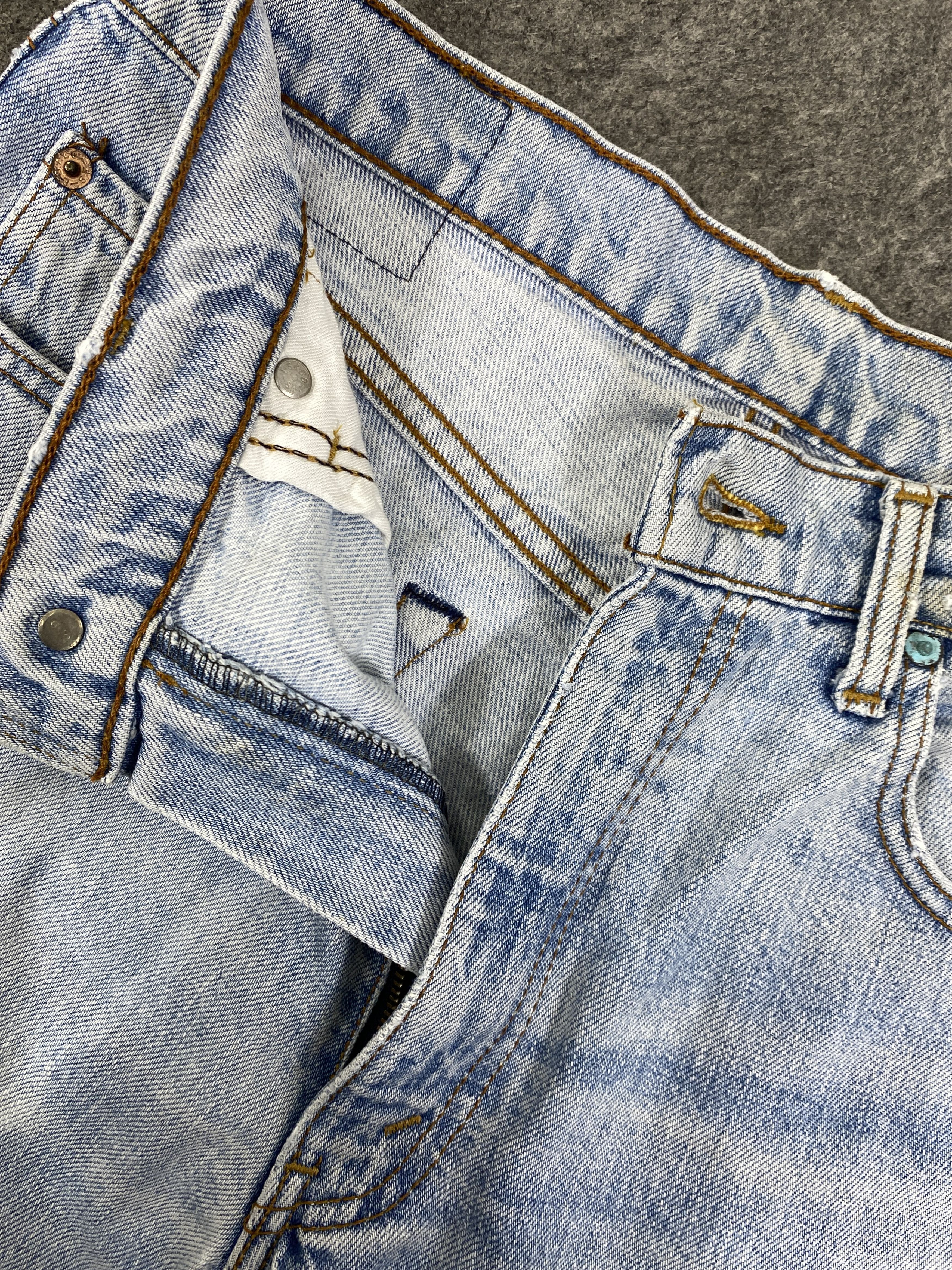 Levi's Light Blue Vintage Levi's Jeans 30x27.5 Denim - JN3348 Size US 30 / EU 46 - 6 Thumbnail