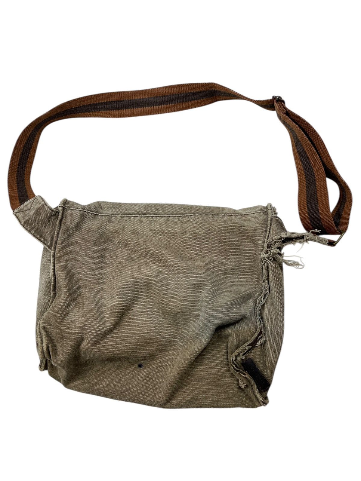 Ted Baker Vintage Ted Baker Distressed Multi Pocket Crossbody Bag Size ONE SIZE - 2 Thumbnail