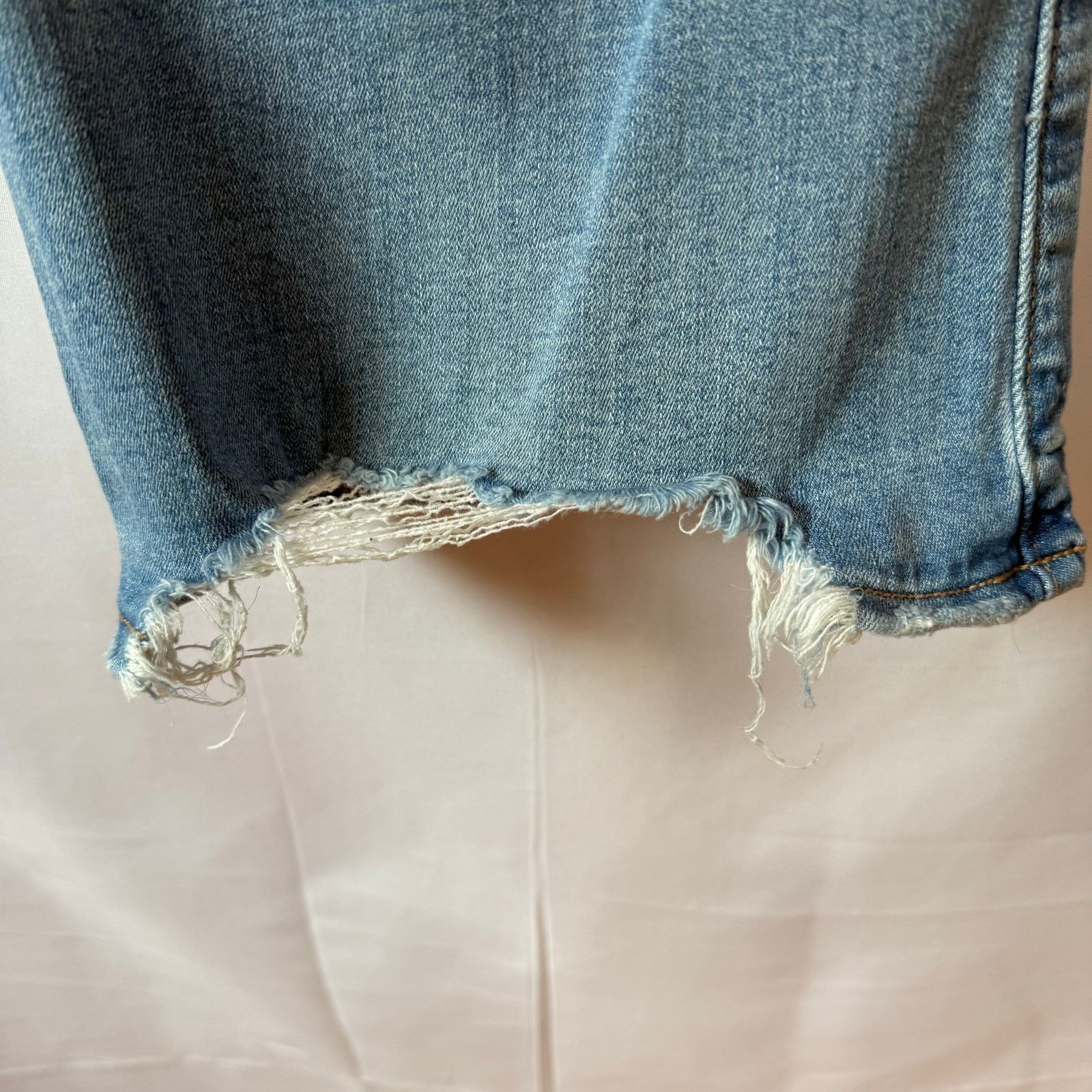 American Eagle Outfitters American Eagle High Rise Skinny Kick Jeans 16R Denim Asym Size 38" / US 16 / IT 52 - 4 Thumbnail