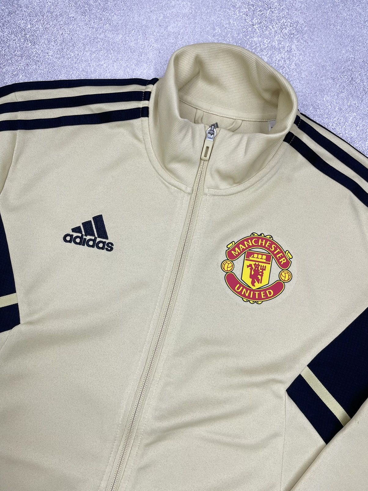 Adidas Mens Adidas Manchester United Track Jacket Soccer Jersey Size US M / EU 48-50 / 2 - 4 Thumbnail