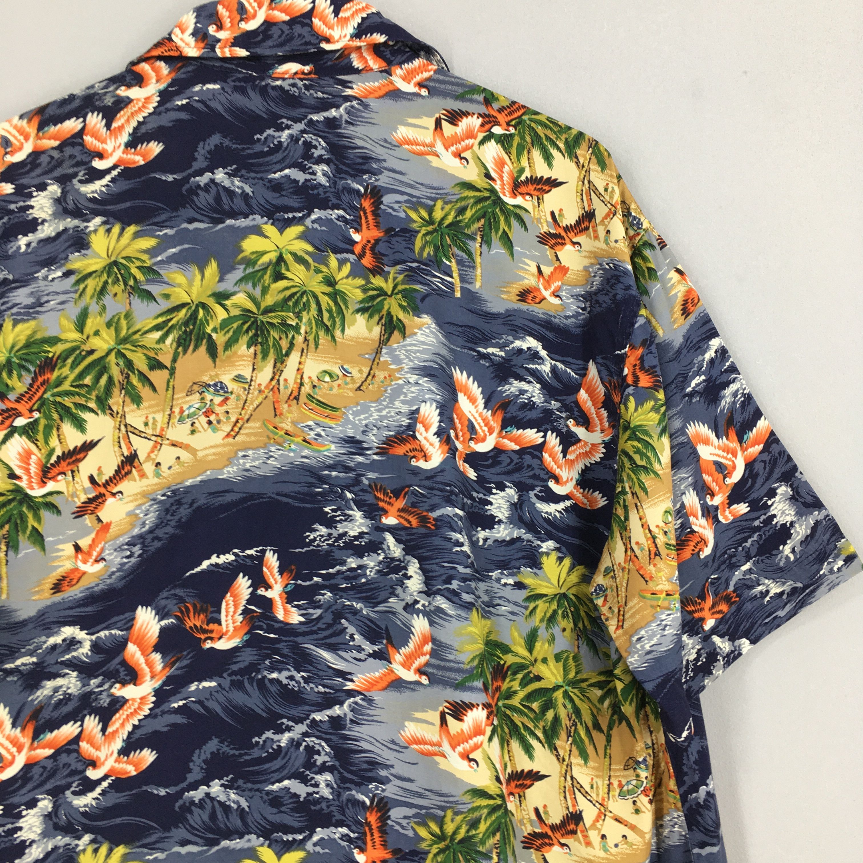 Guess Vintage Guess Hawaiian Aloha Tropical Rayon Shirt Medium Size US M / EU 48-50 / 2 - 8 Thumbnail