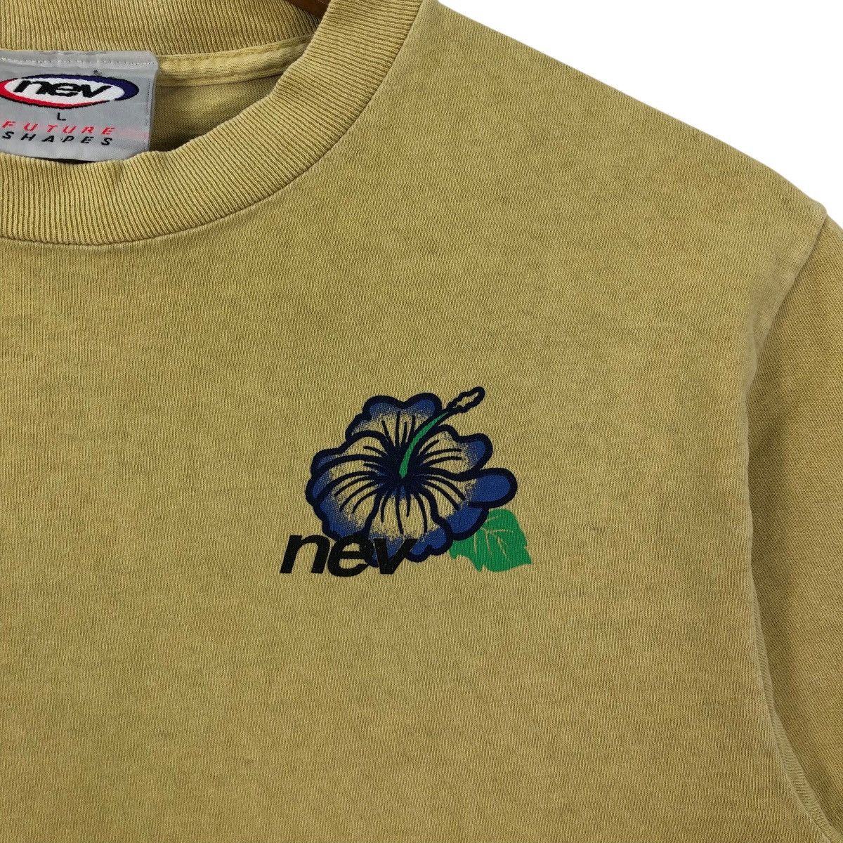 Vintage Vintage 90s NEV Surfing Hawaii T-Shirt Woman Size L Size L / US 10 / IT 46 - 3 Thumbnail