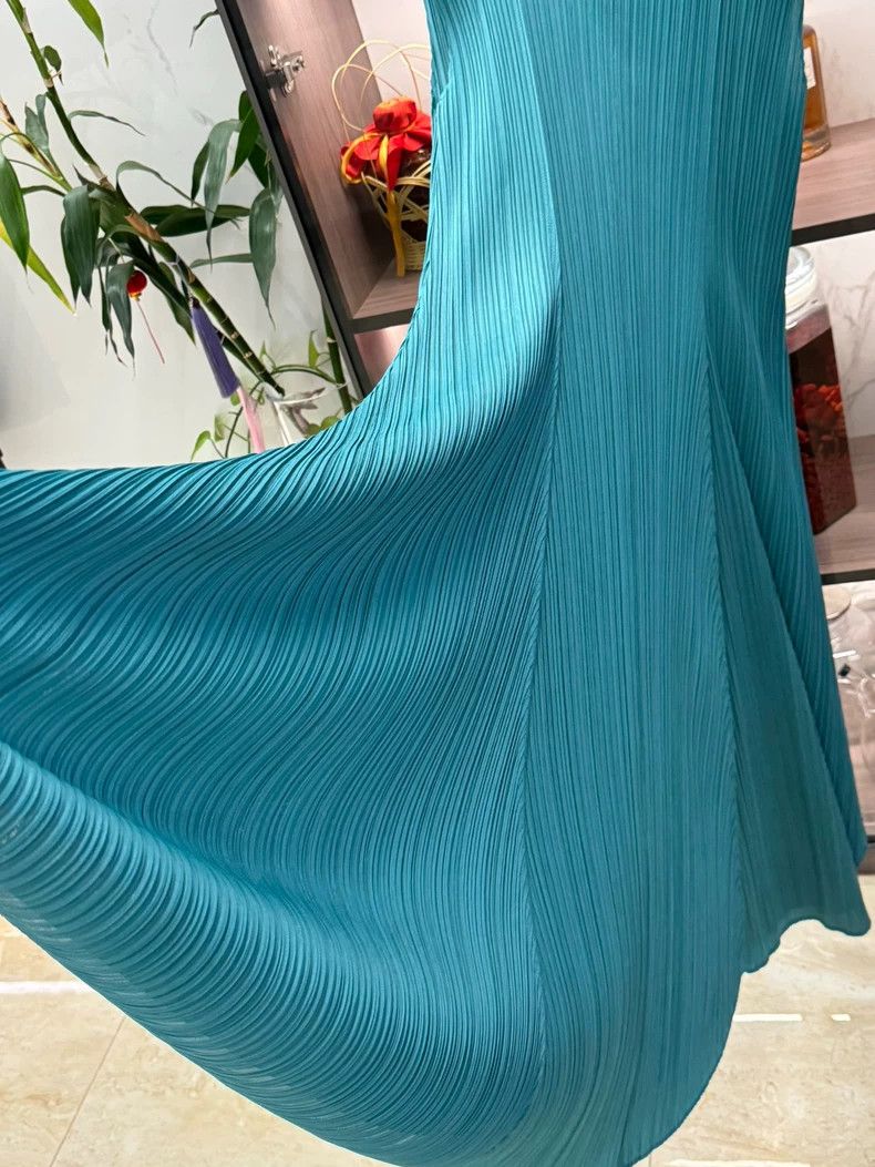 Issey Miyake Issey Miyake size:2 Blue petal dress Size S / US 4 / IT 40 - 3 Thumbnail