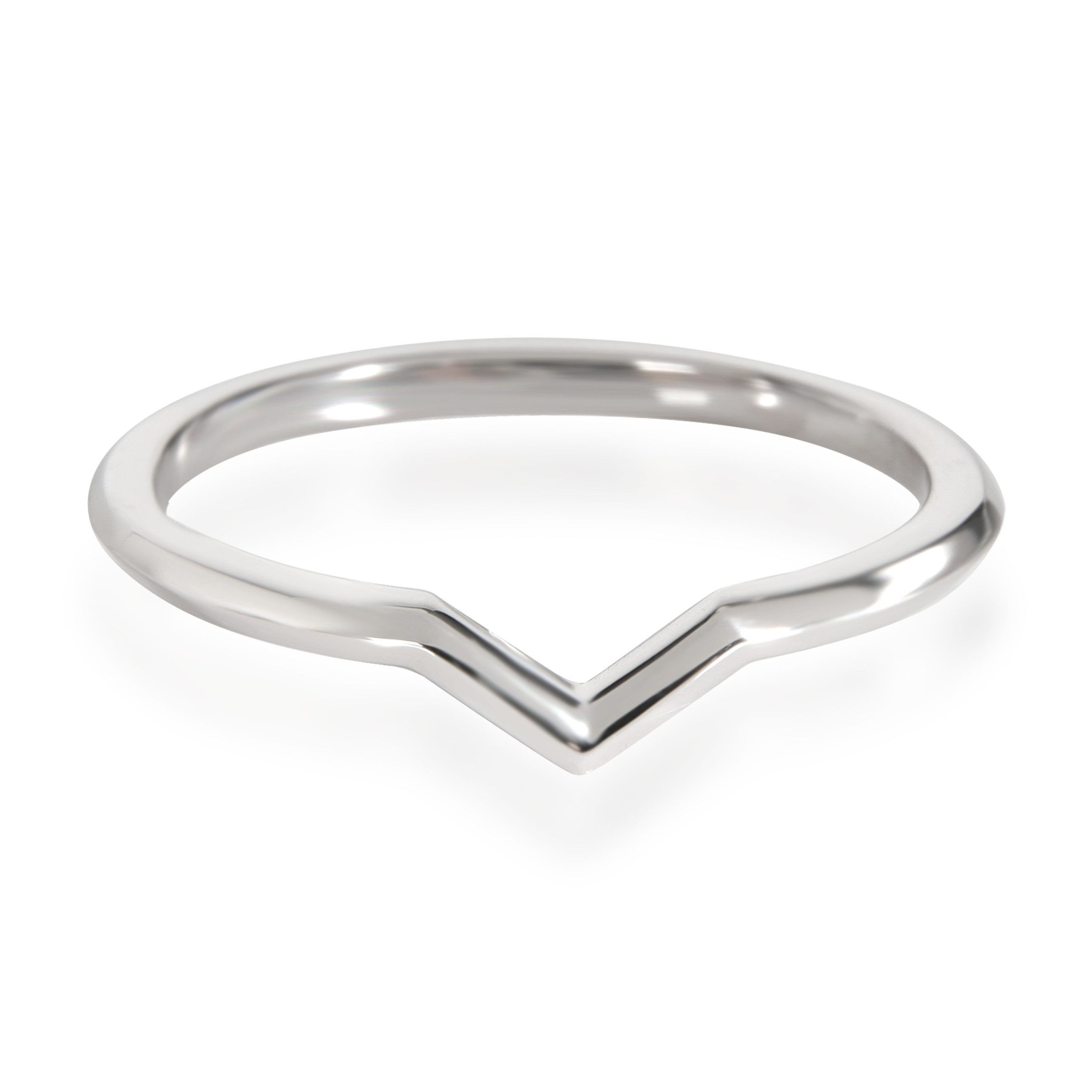 Tiffany & Co. V Wedding Band in Platinum