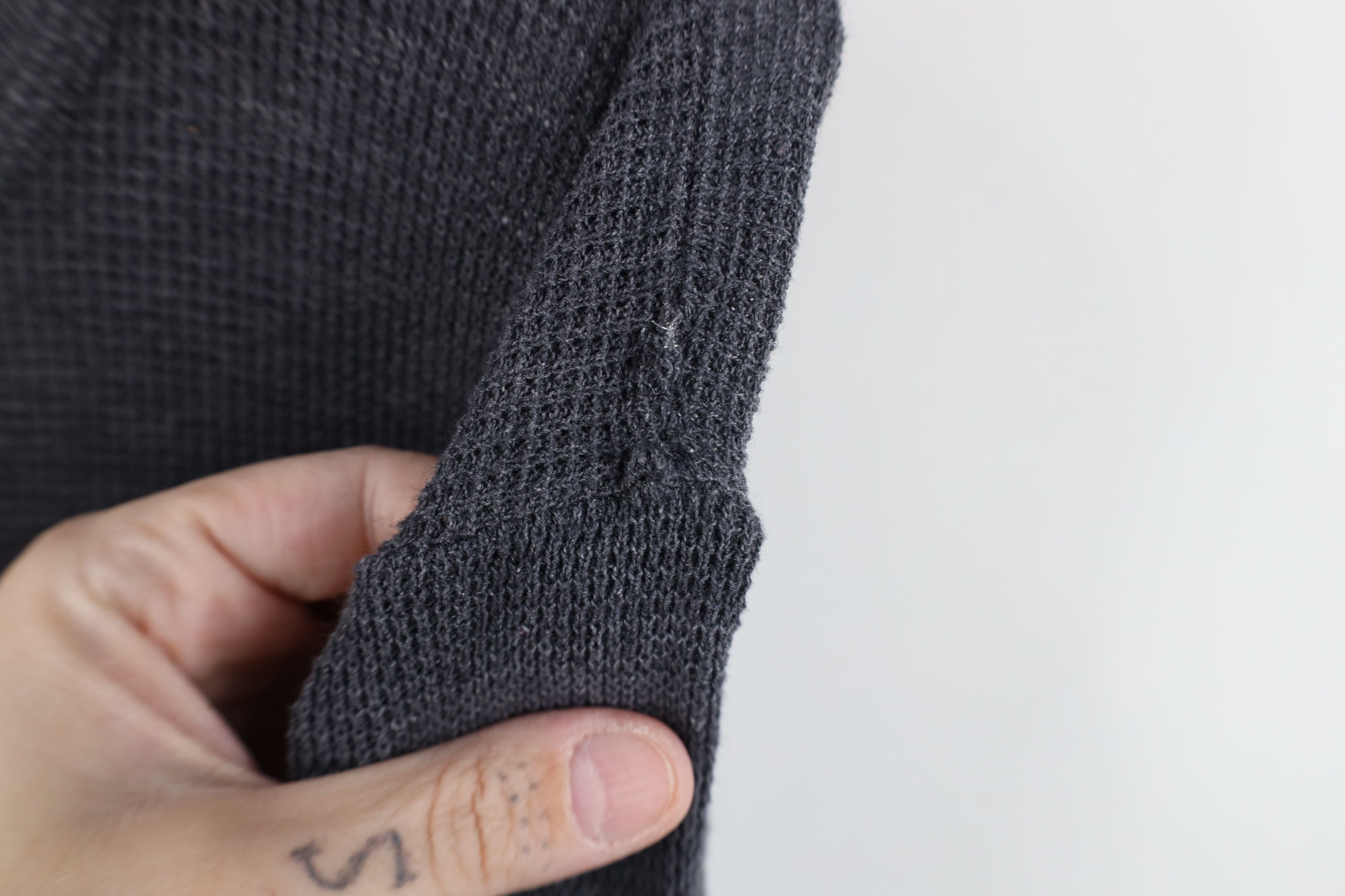 Vintage Vintage 90s Streetwear Waffle Knit Long Sleeve T-Shirt USA Size US XL / EU 56 / 4 - 4 Thumbnail