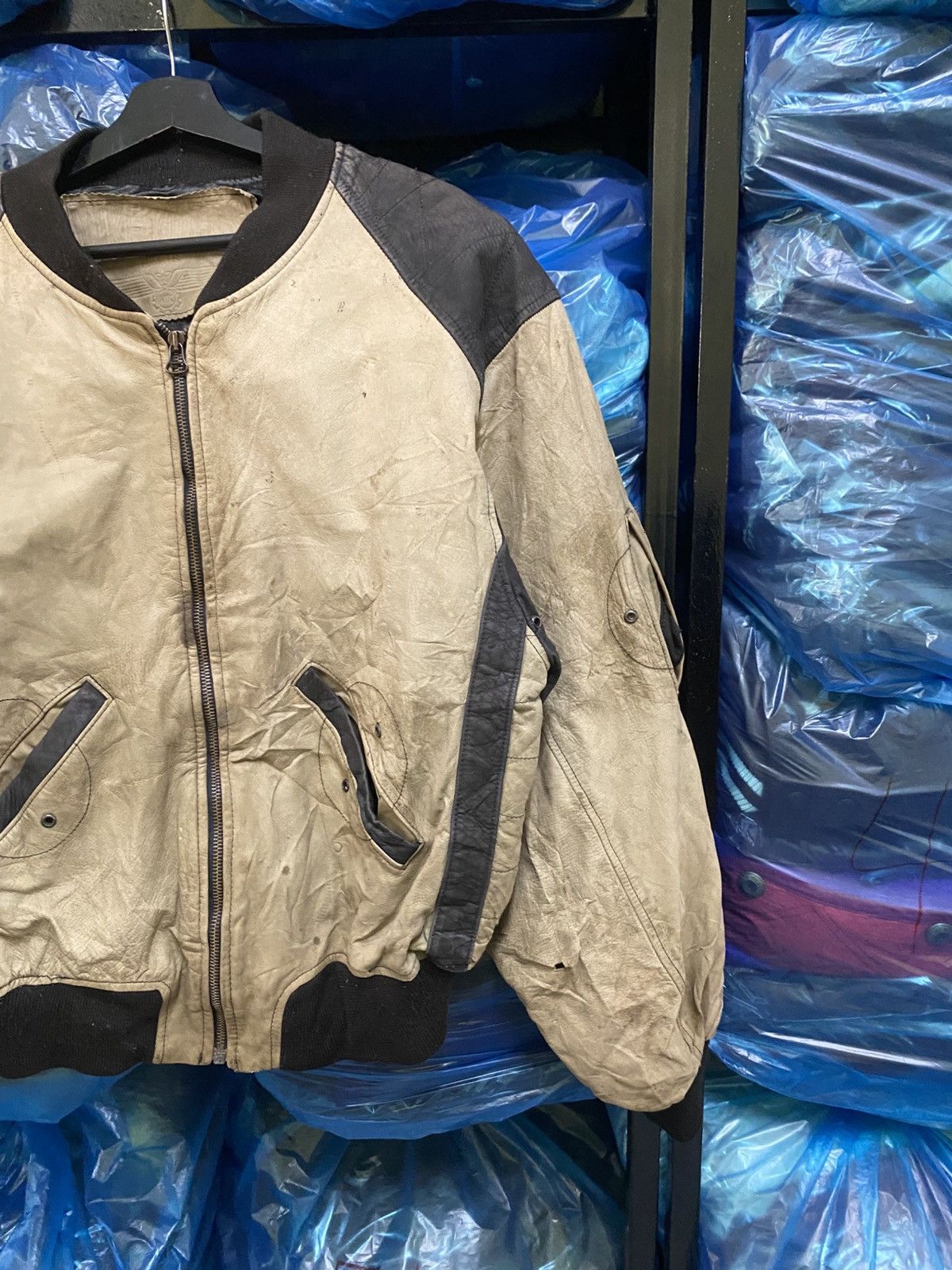 Other Mike Kurtis Paris Two-Tone Leather Bomber Jacket Distressed Size US L / EU 52-54 / 3 - 4 Thumbnail