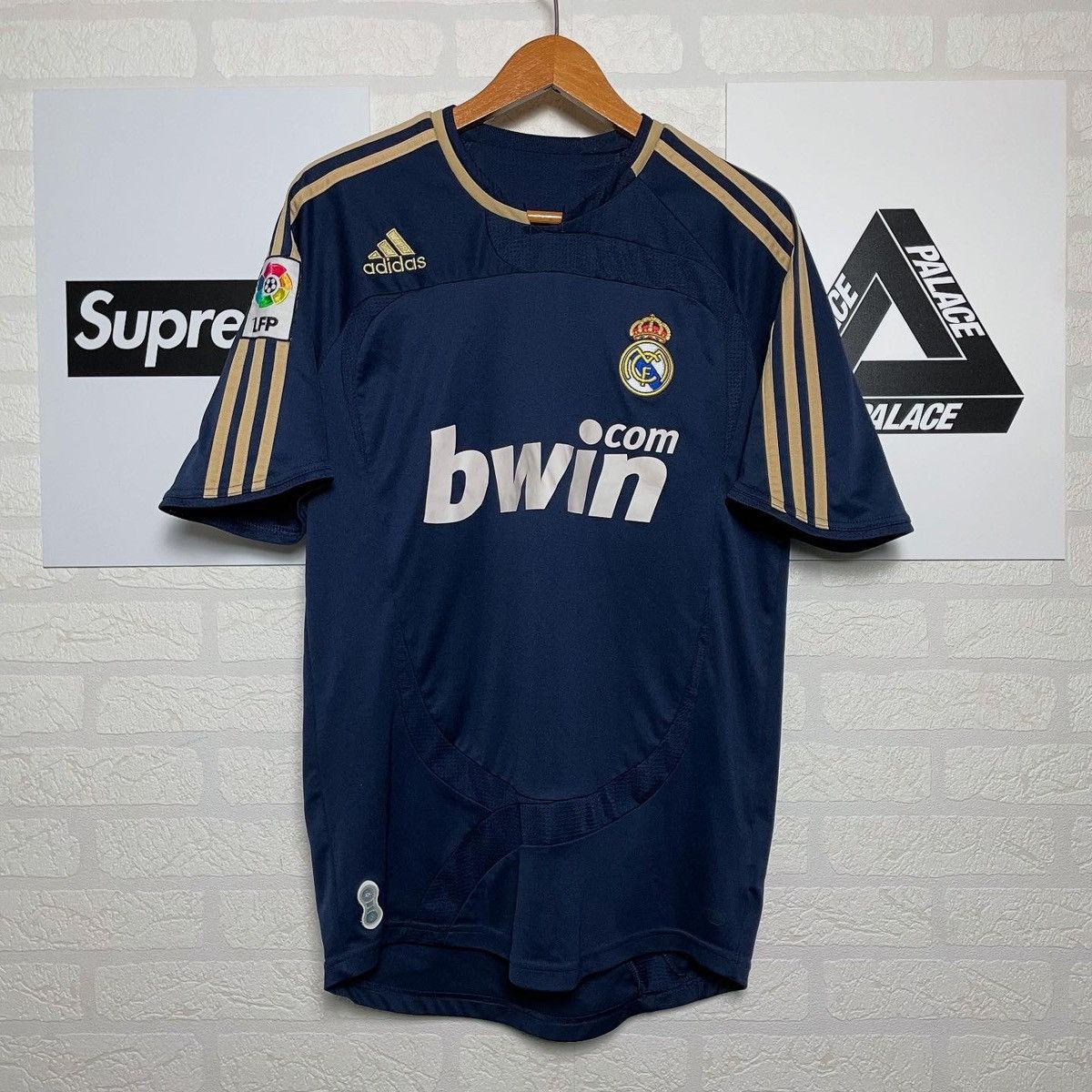 Vintage Adidas Real Madrid 2007-2008 Away Shirt Soccer Jersey Size M Size US S / EU 44-46 / 1 - 1 Thumbnail