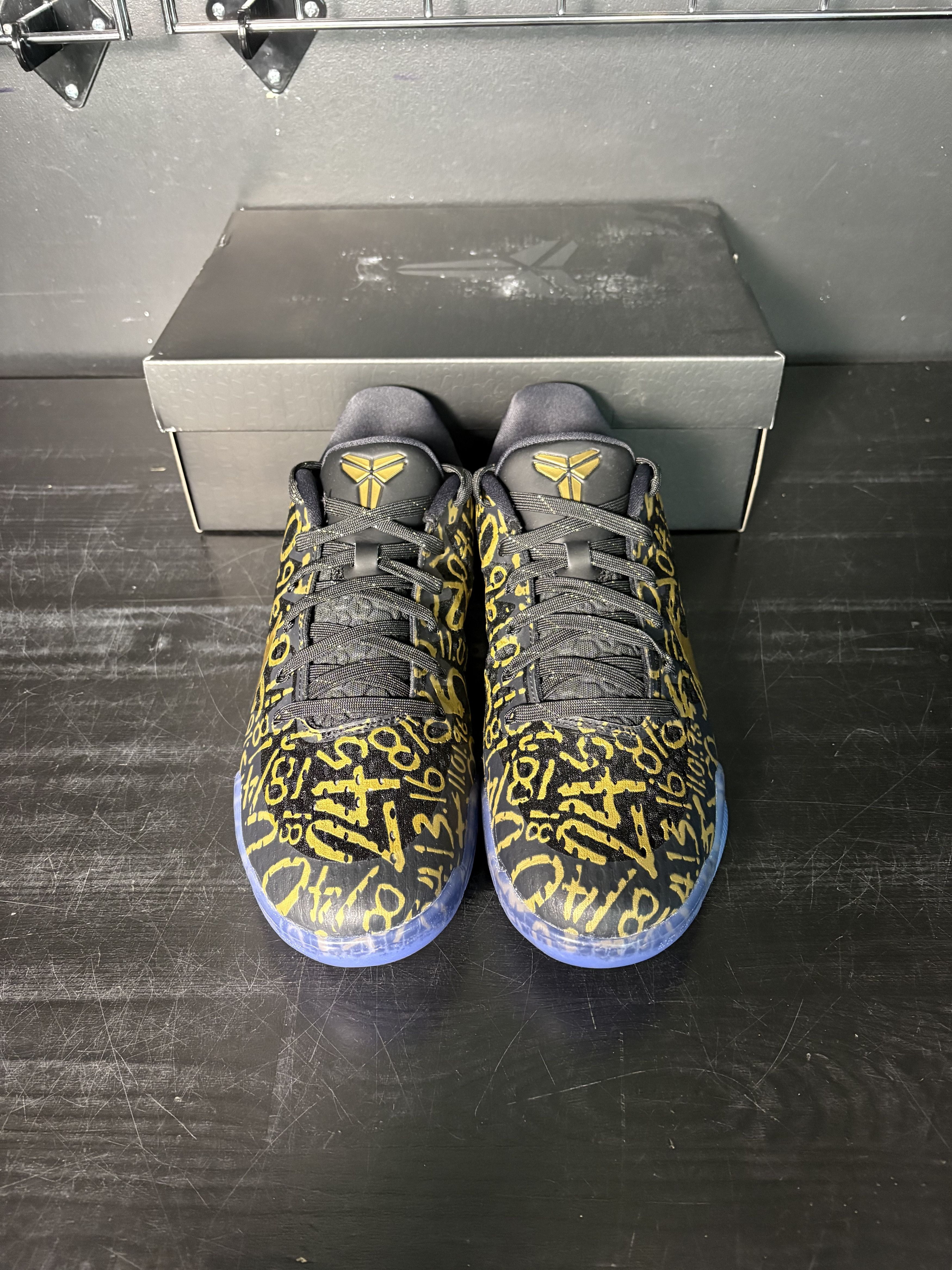 Nike Nike Kobe 11 Protro "Mamba Day" - Size 10.5 Size US 10.5 / EU 43-44 - 4 Thumbnail